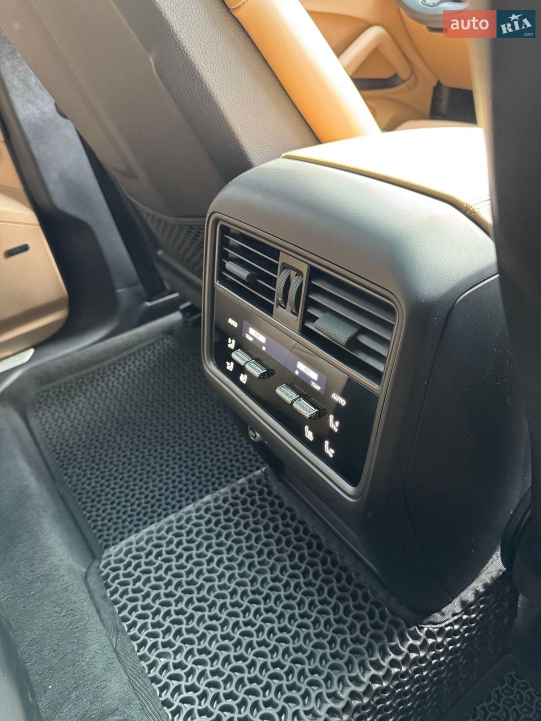 Porsche Cayenne 2023 VIN WP1AA2AY9RDA07583 фото оголошення 24 з 33