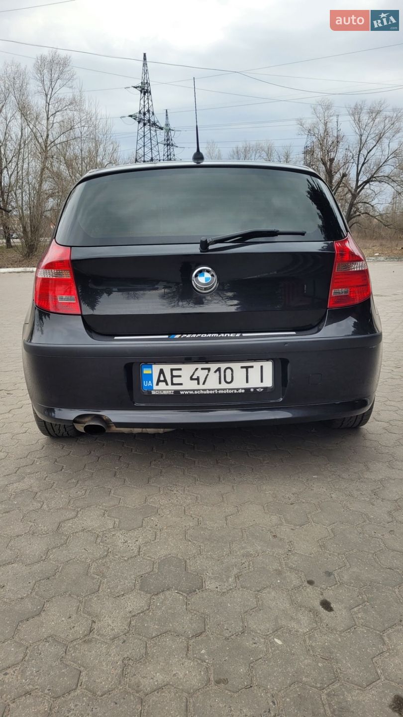 BMW 1 Series 2009 VIN WBAUH31070E406383 фото оголошення 5 з 12