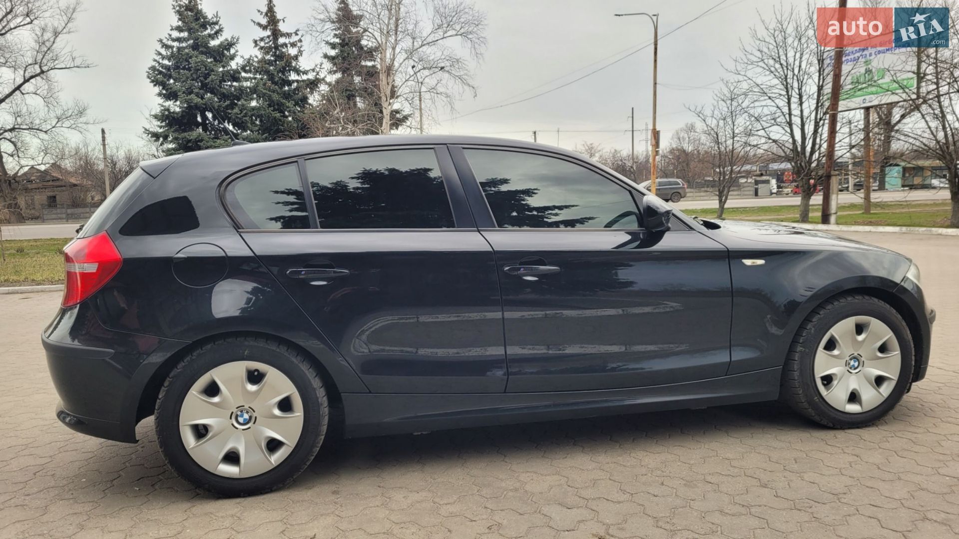BMW 1 Series 2009 VIN WBAUH31070E406383 фото оголошення 10 з 12