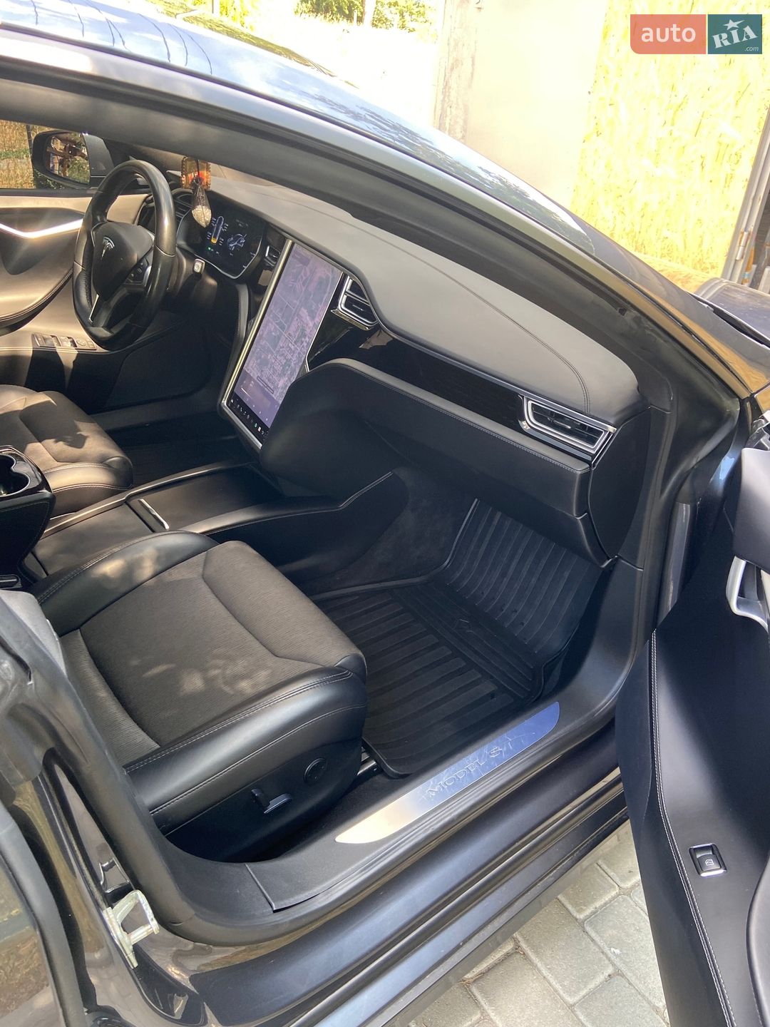 Tesla Model S 2017 VIN 5YJSA1E29HF232292 фото оголошення 12 з 18