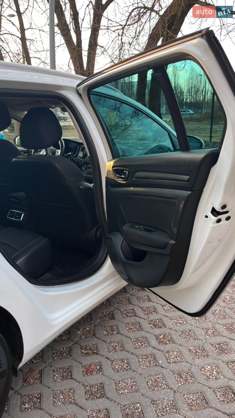 Renault Megane 2017 VIN VF1RFB00159789990 фото оголошення 8 з 19