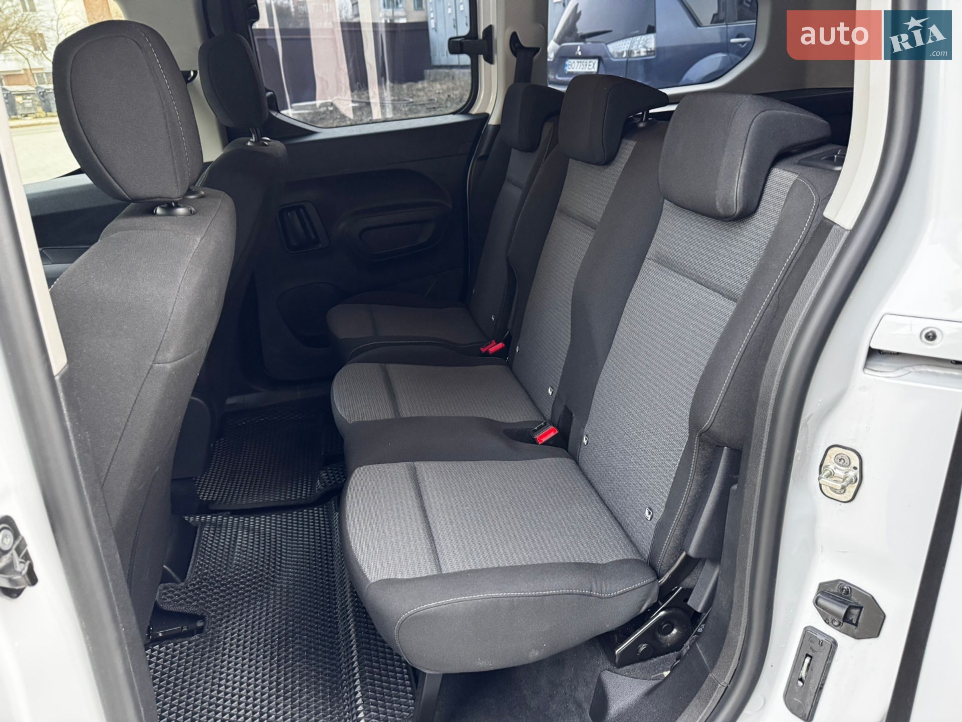 Toyota Proace City Verso 2025 VIN YAREBYHZ3RJ038529 фото оголошення 17 з 33