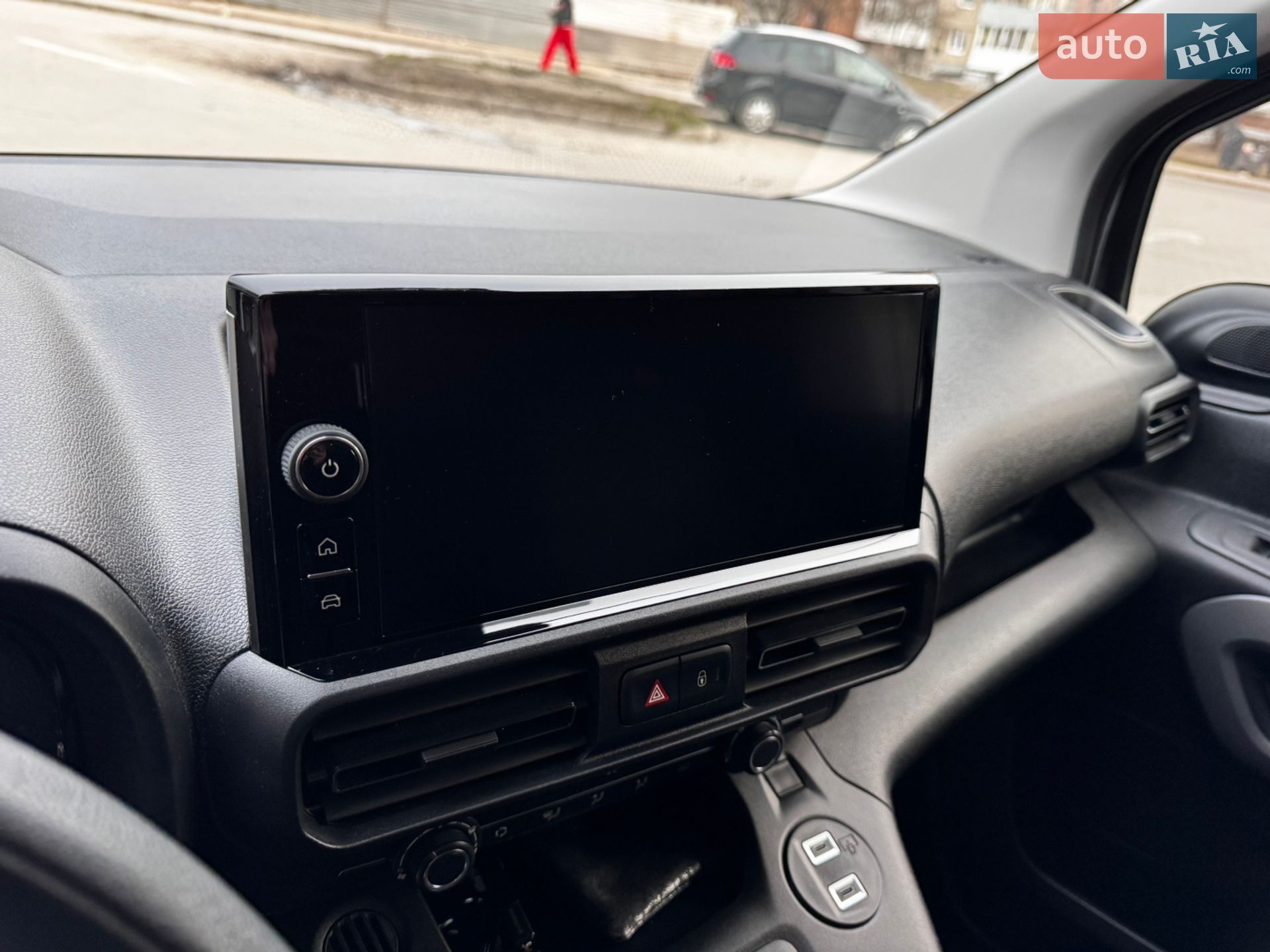 Toyota Proace City Verso 2025 VIN YAREBYHZ3RJ038529 фото оголошення 19 з 33