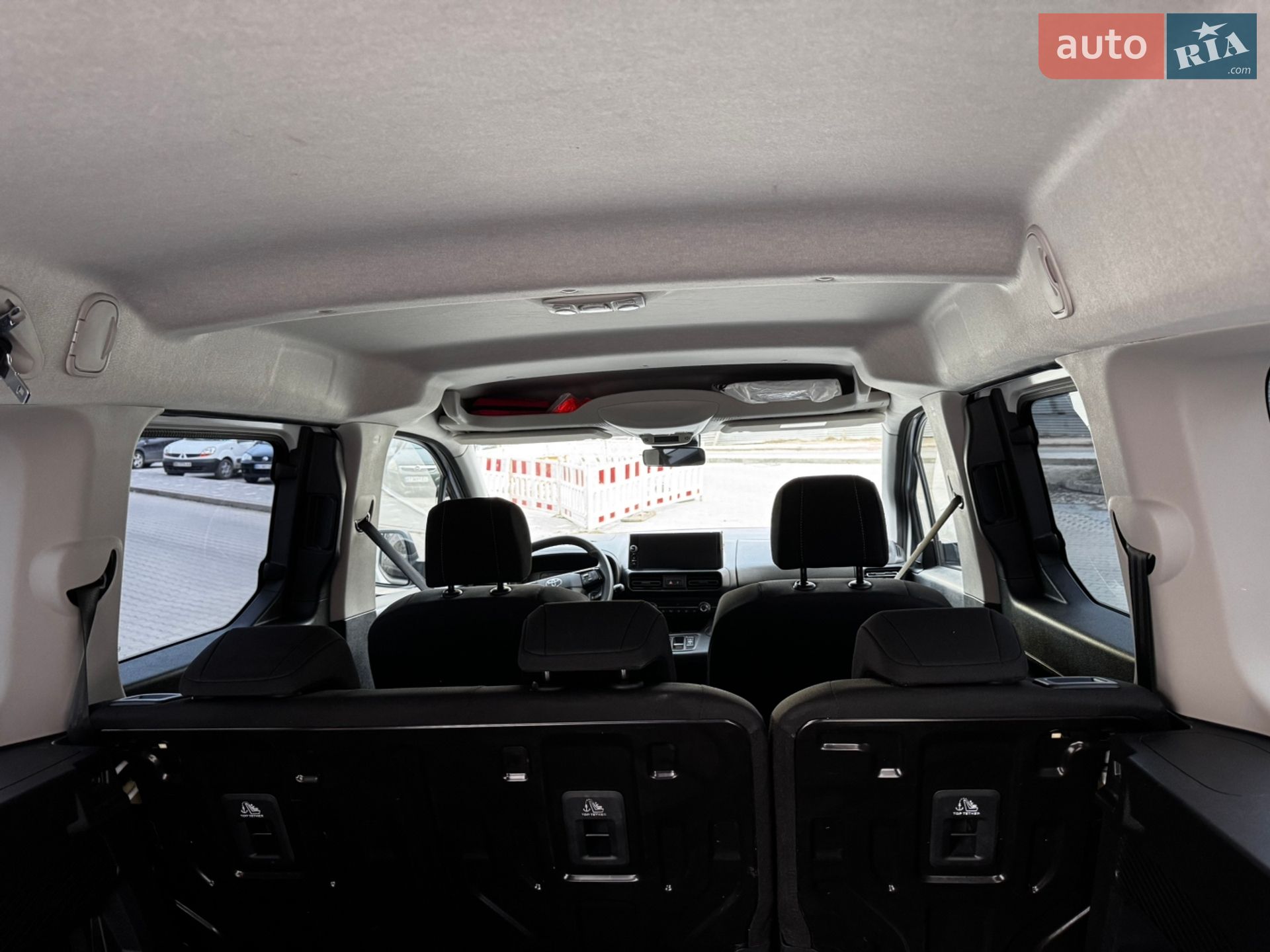 Toyota Proace City Verso 2025 VIN YAREBYHZ3RJ038529 фото оголошення 24 з 33