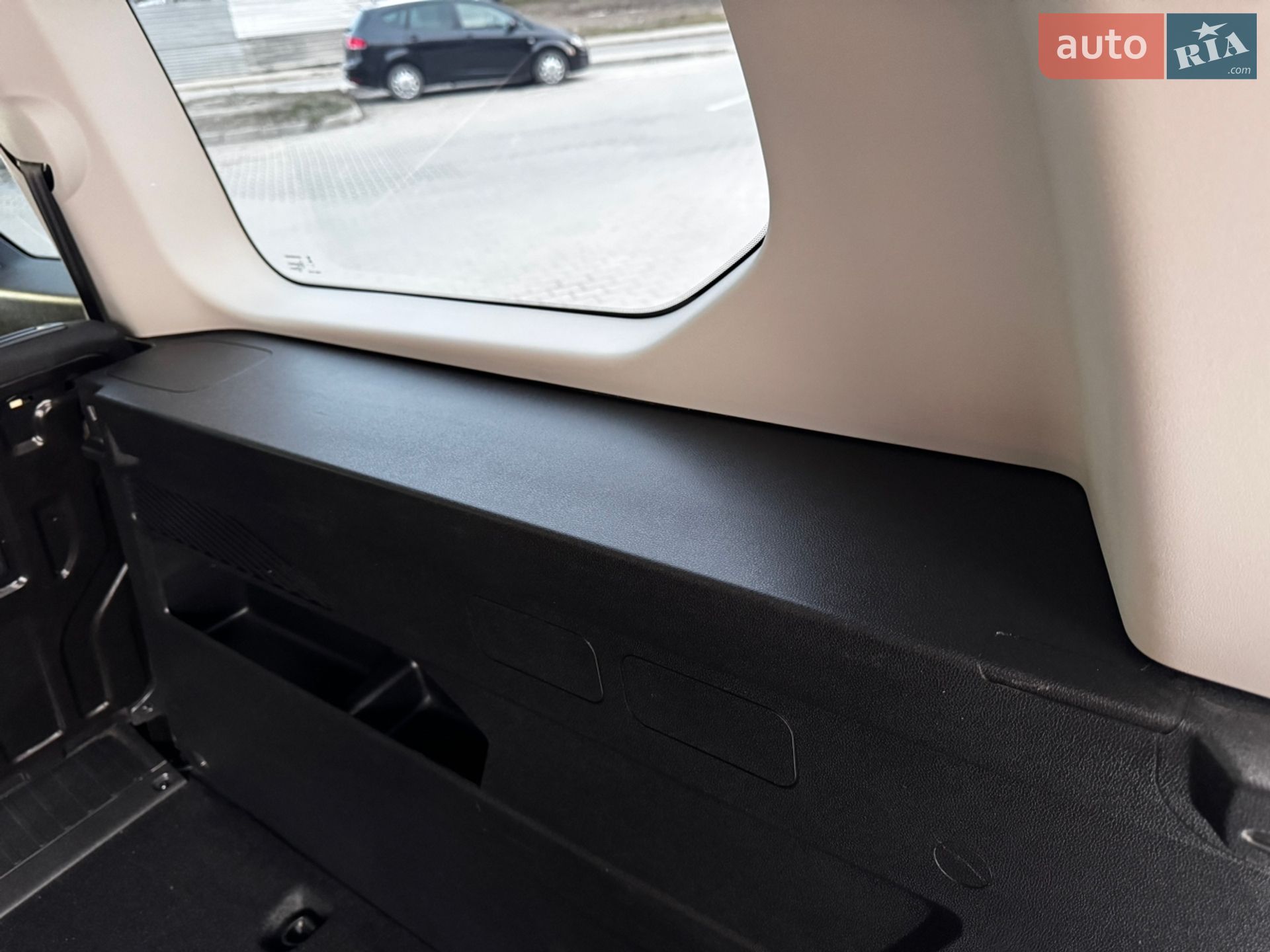 Toyota Proace City Verso 2025 VIN YAREBYHZ3RJ038529 фото оголошення 25 з 33