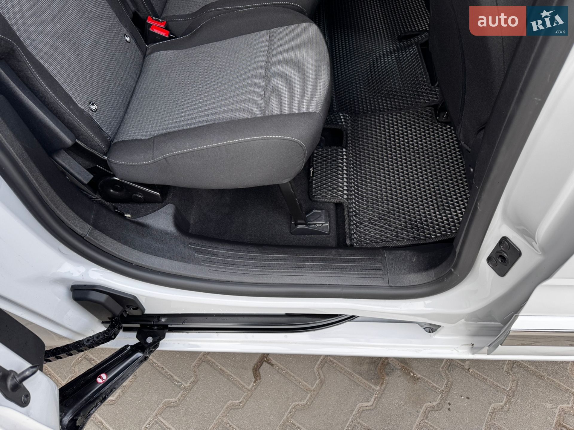 Toyota Proace City Verso 2025 VIN YAREBYHZ3RJ038529 фото оголошення 29 з 33