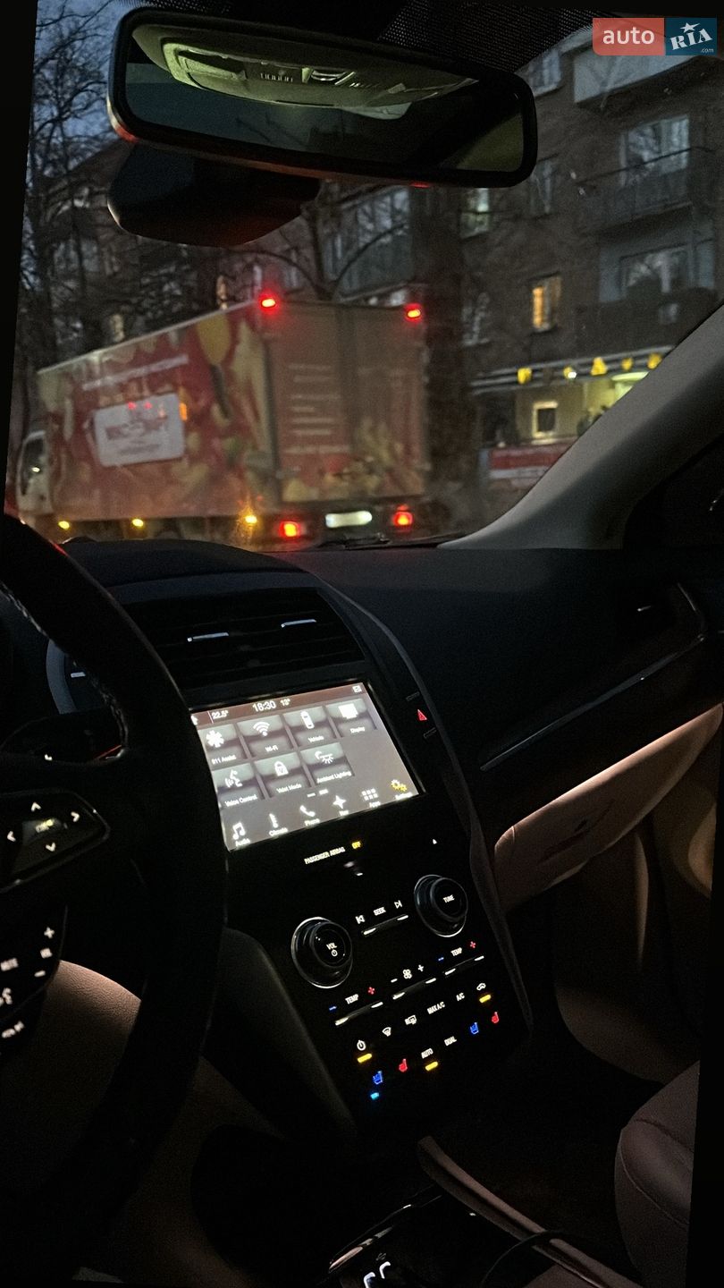Lincoln MKC 2016 VIN 5LMCJ3D99GUJ27118 фото оголошення 13 з 14