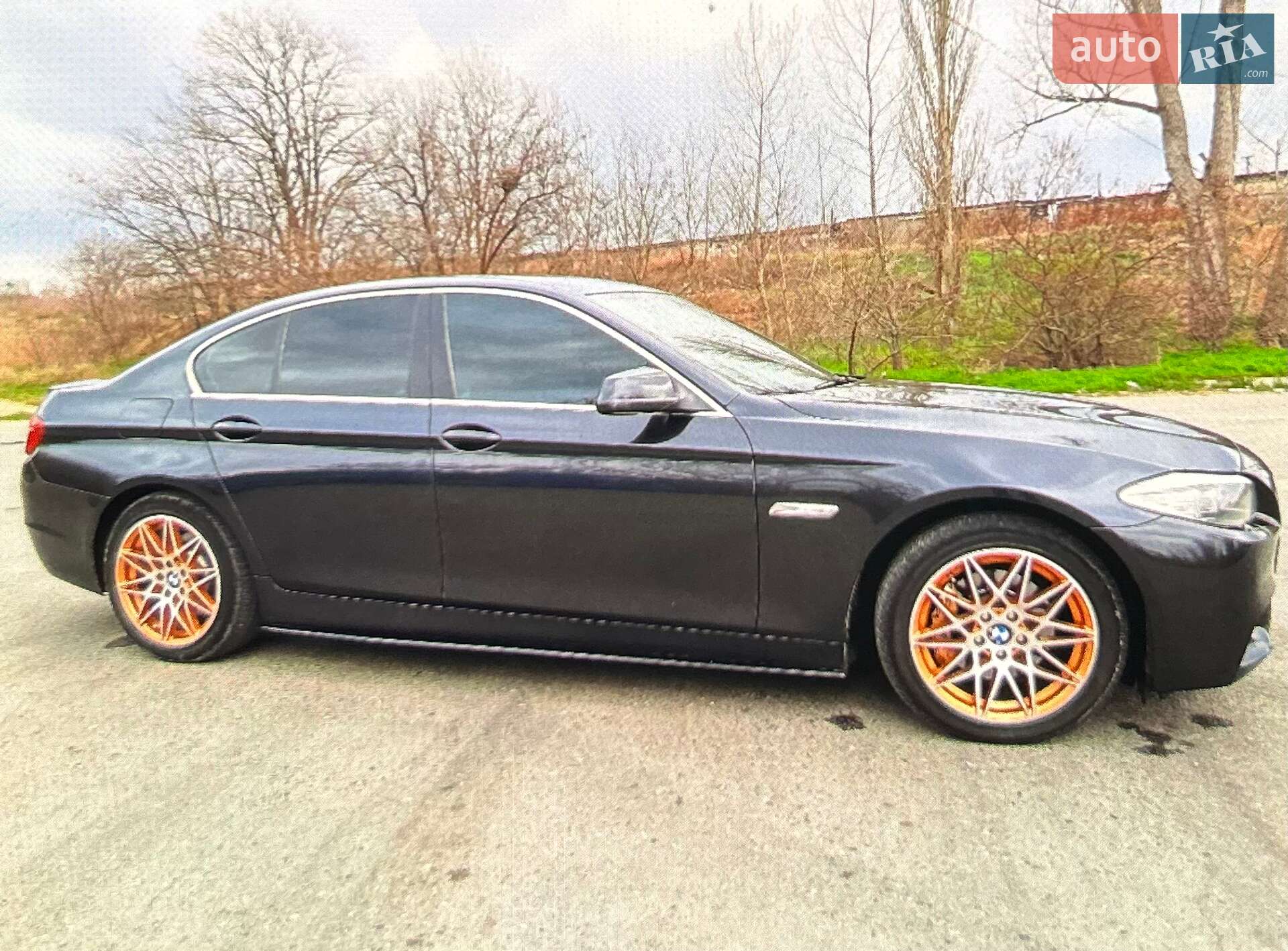 BMW 5 Series 2011 VIN WBAXG11010DW28640 фото оголошення 2 з 12