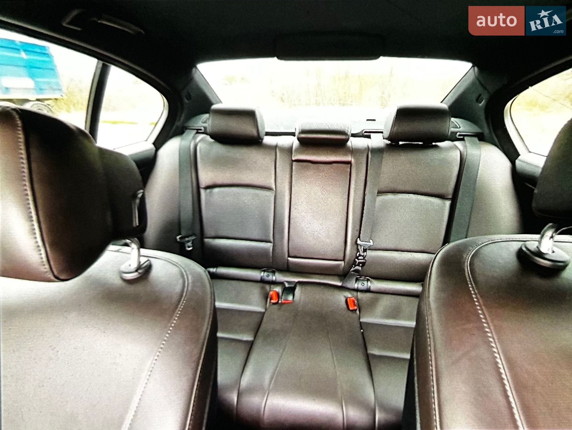 BMW 5 Series 2011 VIN WBAXG11010DW28640 фото оголошення 10 з 12