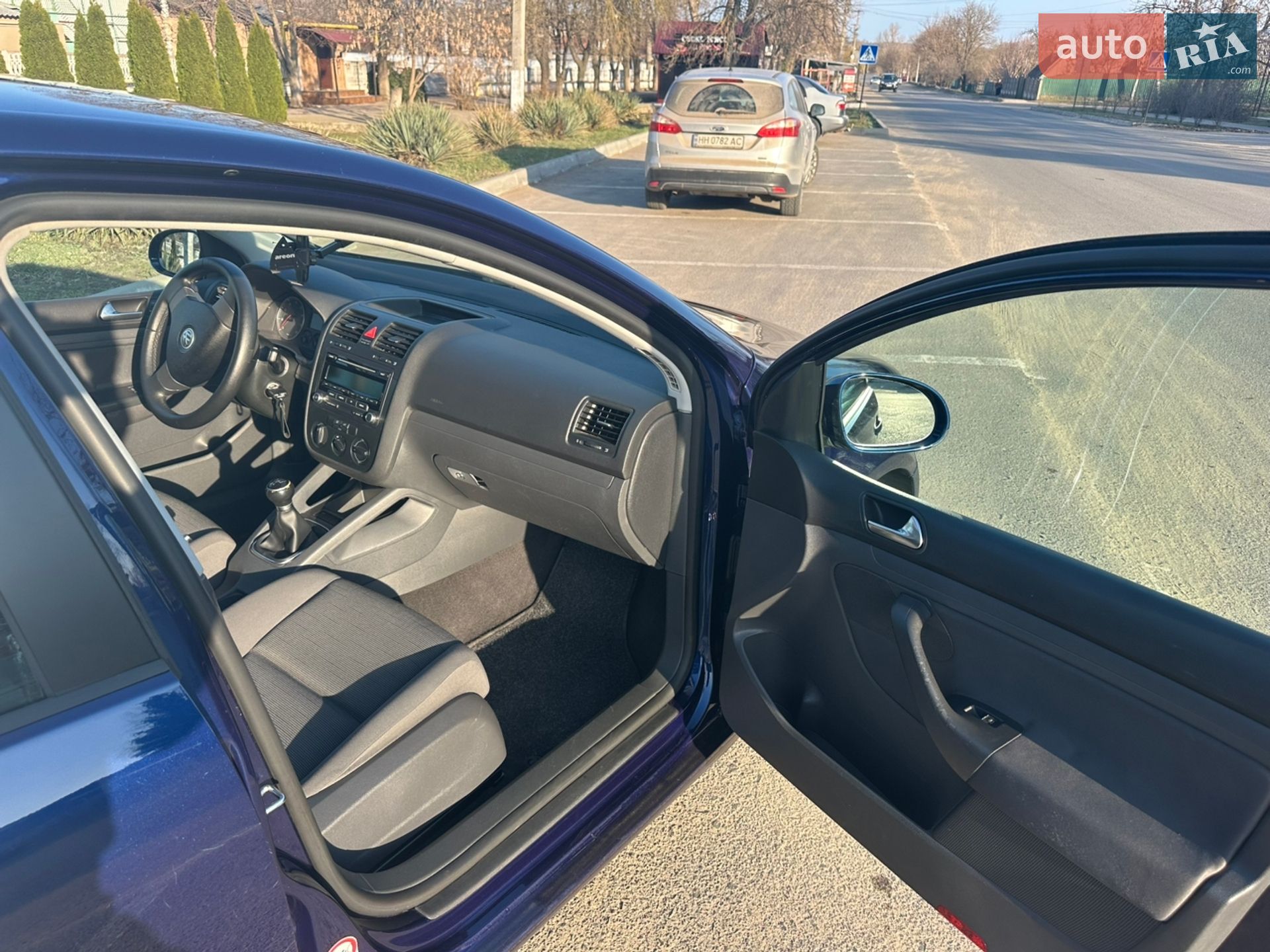 Volkswagen Golf 2005 VIN WVWZZZ1KZ6B000879 фото оголошення 7 з 35