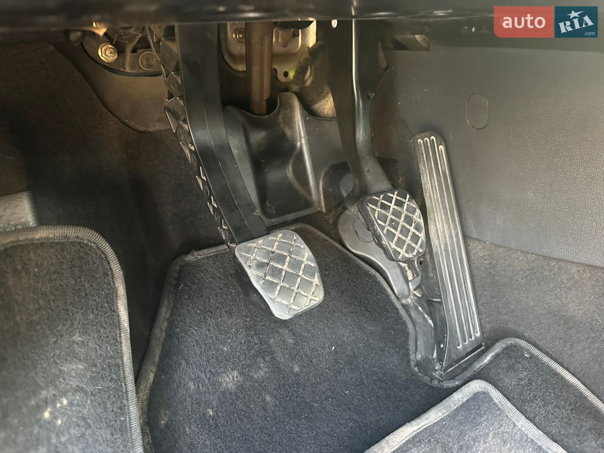 Volkswagen Golf 2005 VIN WVWZZZ1KZ6B000879 фото оголошення 31 з 35