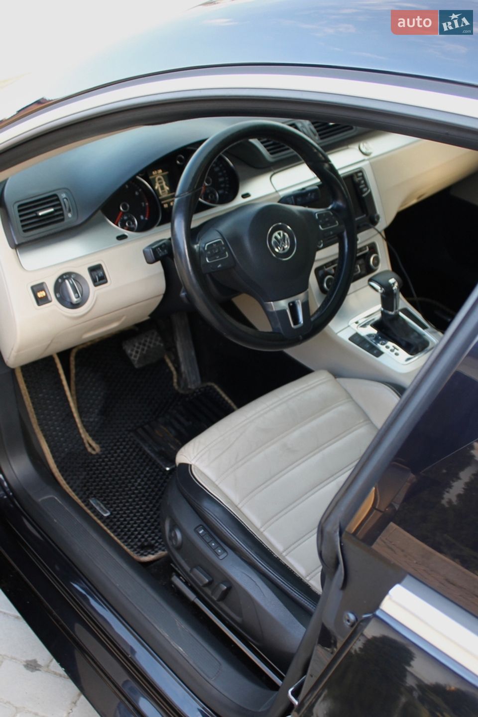 Volkswagen CC / Passat CC 2009 VIN WVWHL7AN1AE528115 фото оголошення 10 з 20
