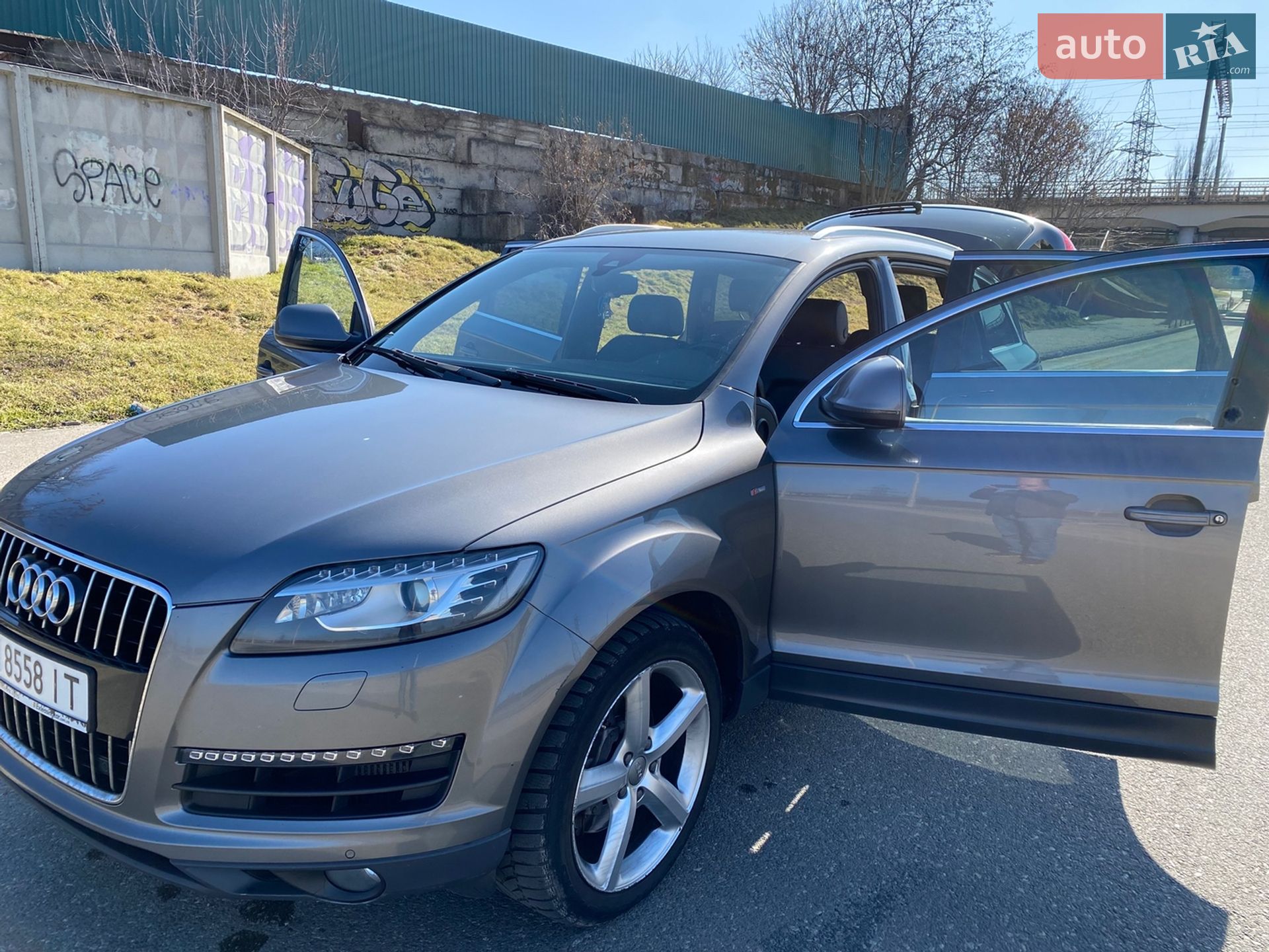Audi Q7 2012 VIN WAUZZZ4LXCD035452 фото оголошення 16 з 20