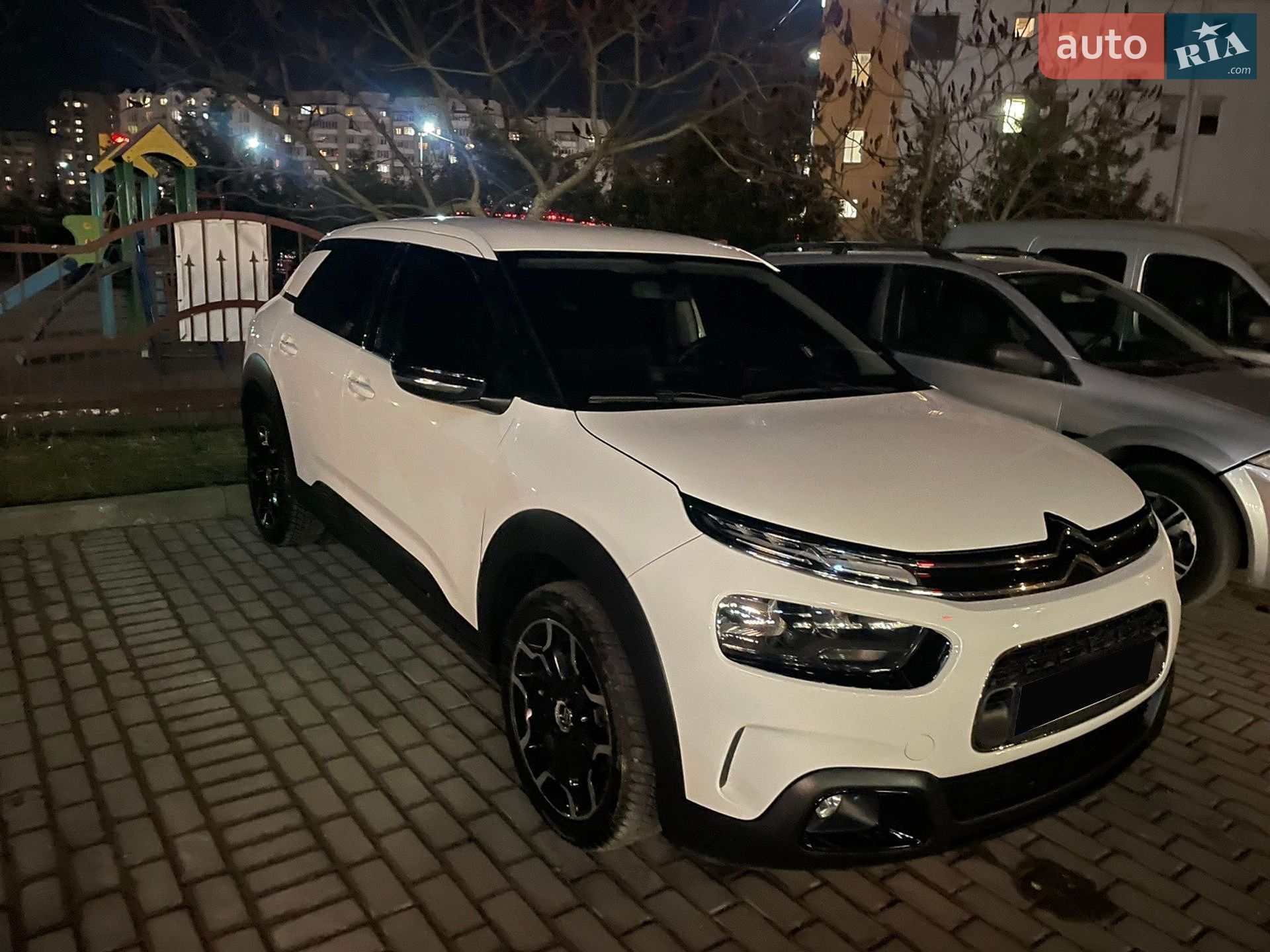 Citroen C4 Cactus 2019 VIN VF70BYHXXKE511715 фото оголошення 2 з 13