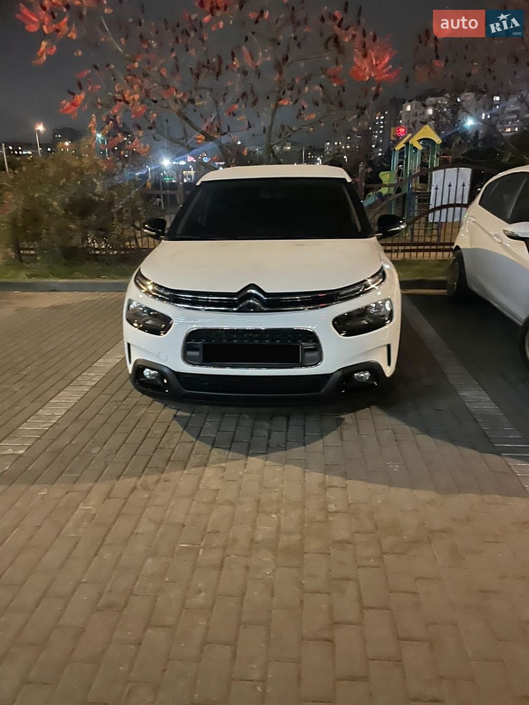 Citroen C4 Cactus 2019 VIN VF70BYHXXKE511715 фото оголошення 4 з 13