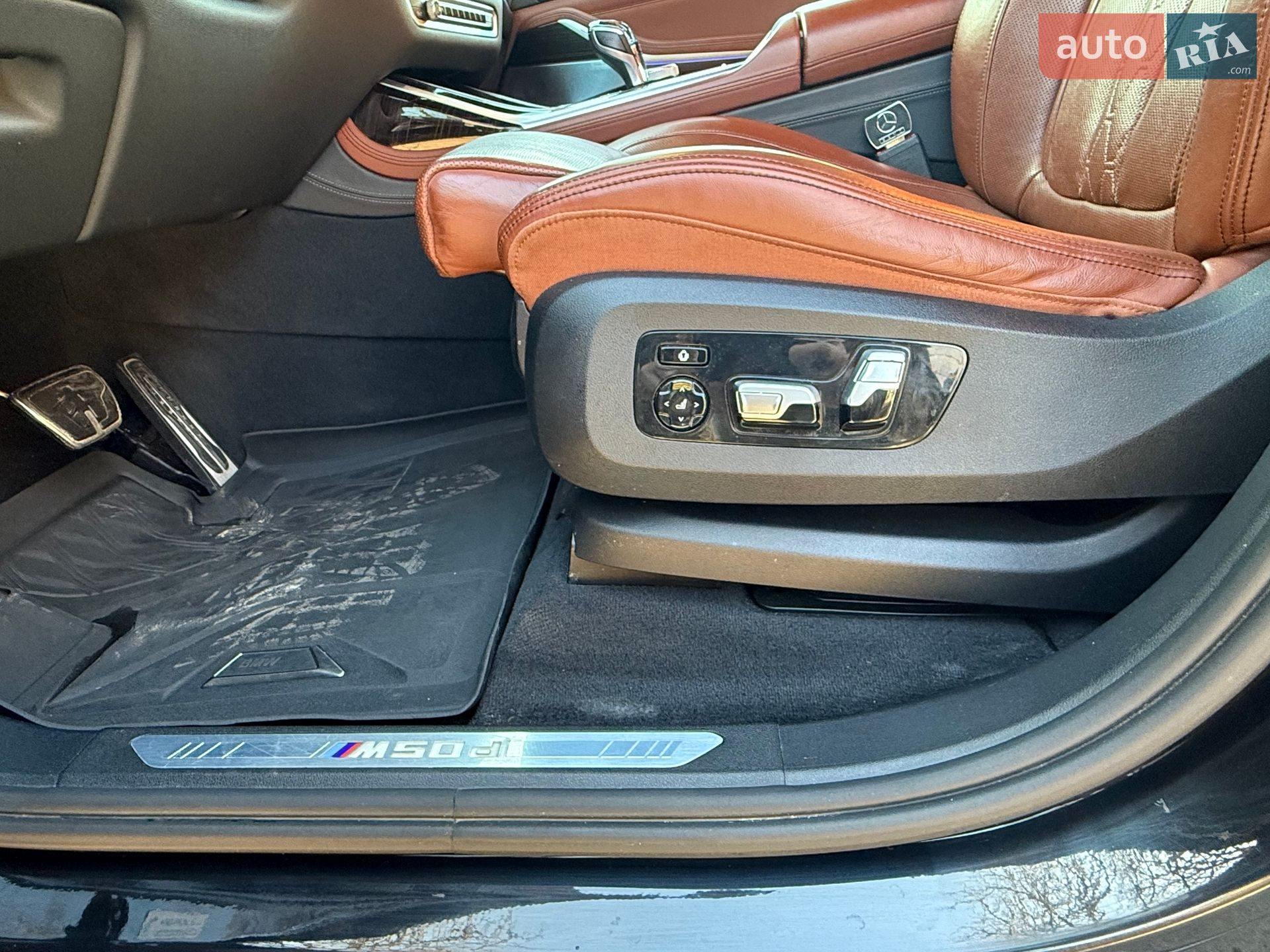 BMW X7 2019 VIN WBACW010609A30688 фото оголошення 28 з 66
