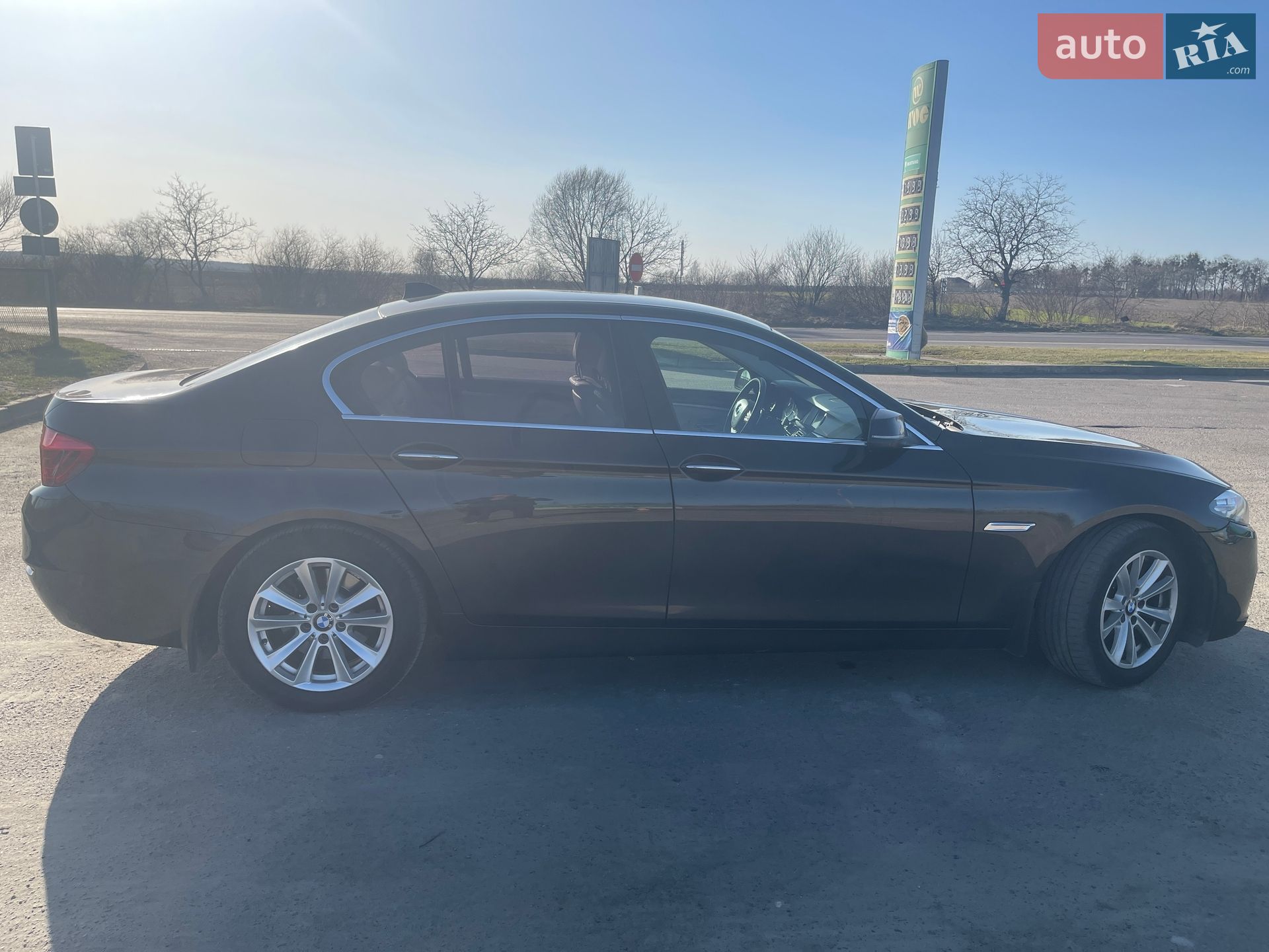 BMW 5 Series 2015 VIN WBA5E51020G104500 фото оголошення 17 з 19