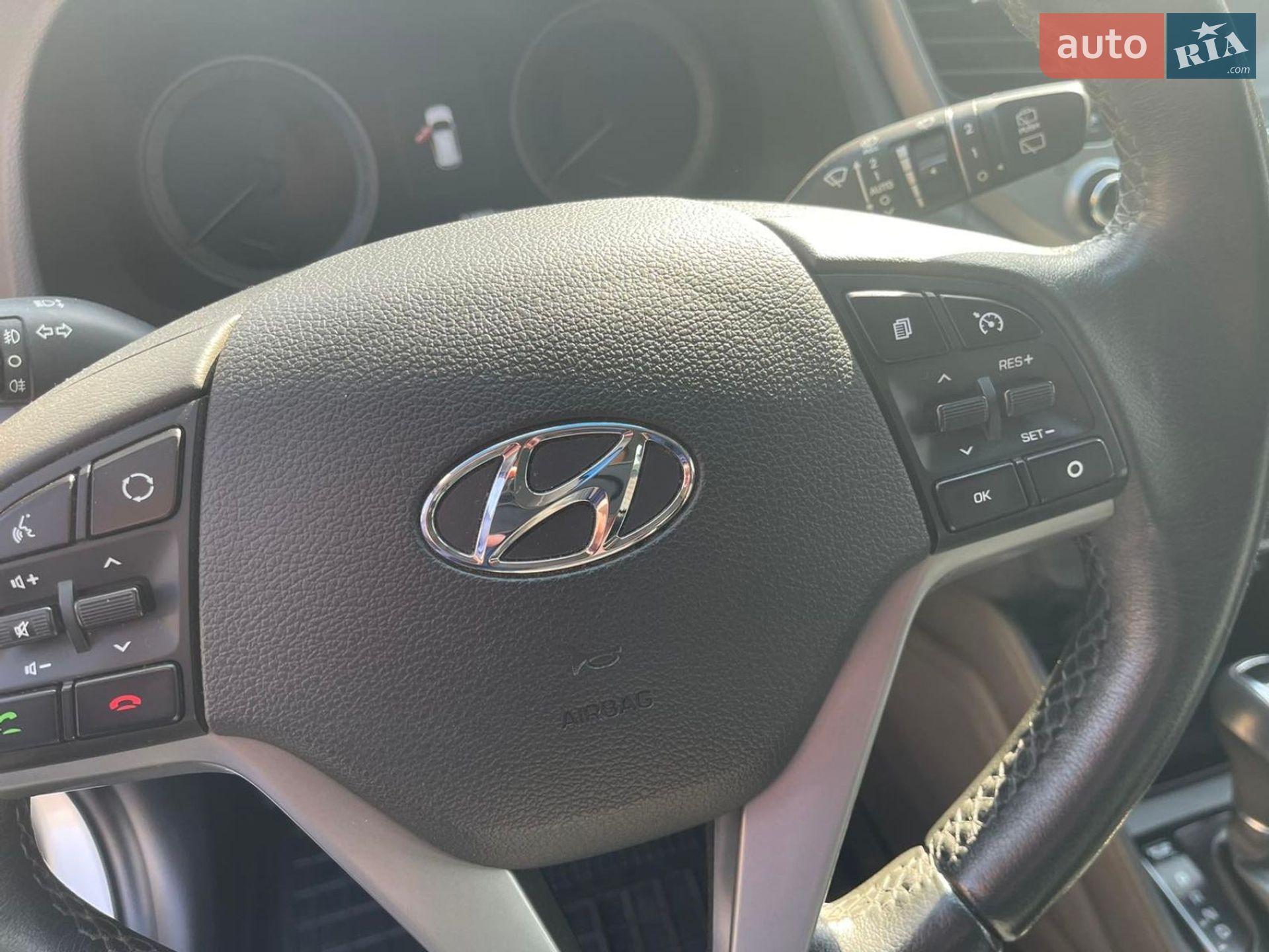 Hyundai Tucson 2018 VIN TMAJ381ADJJ696366 фото оголошення 13 з 15