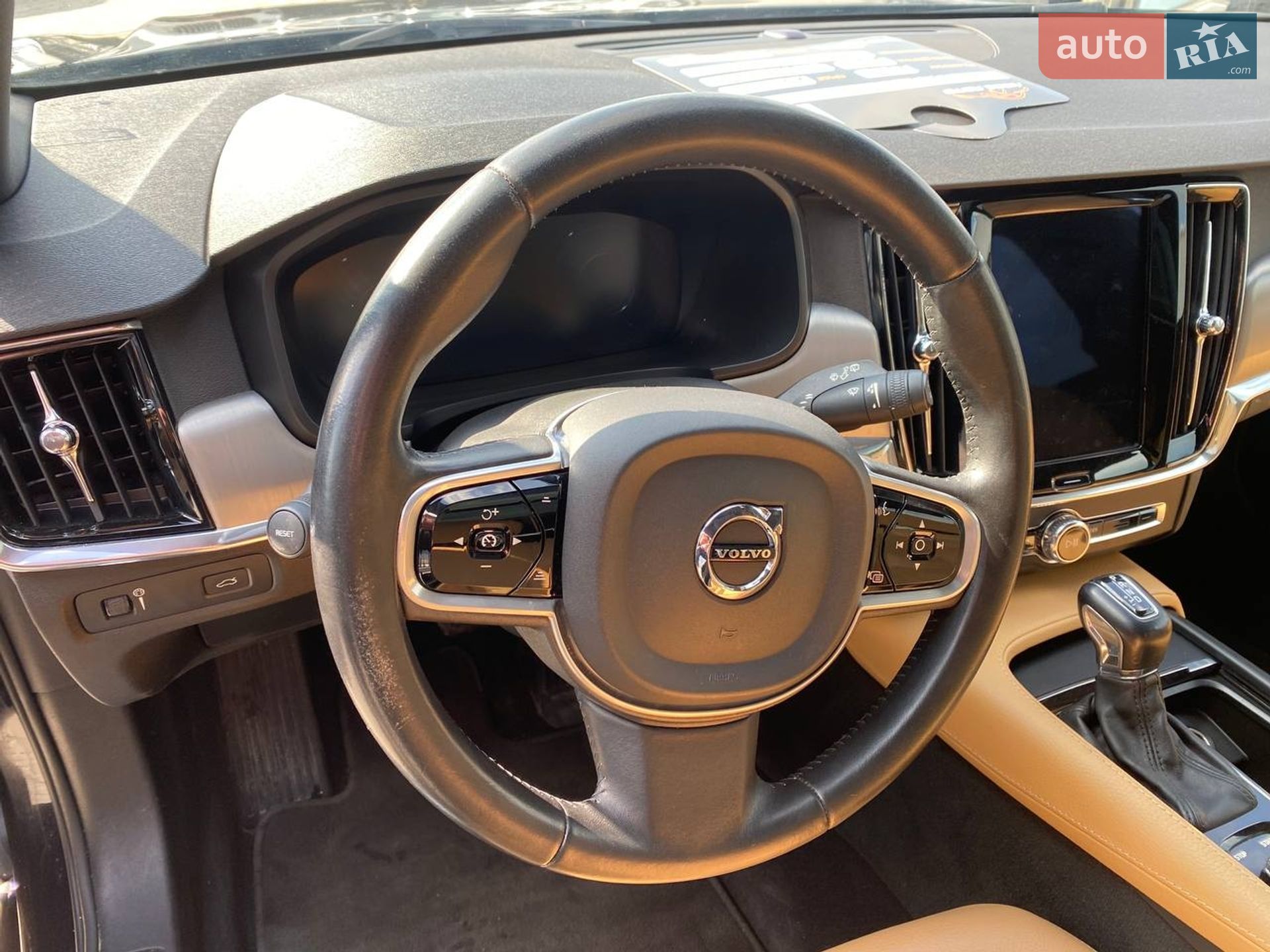 Volvo V90 2017 VIN YV1PW79B0H1022006 фото оголошення 15 з 29