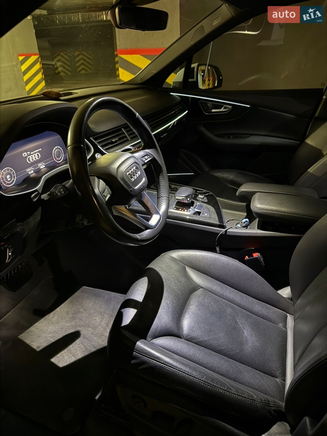 Audi Q7 2016 VIN WA1LAAF77HD012018 фото оголошення 16 з 27