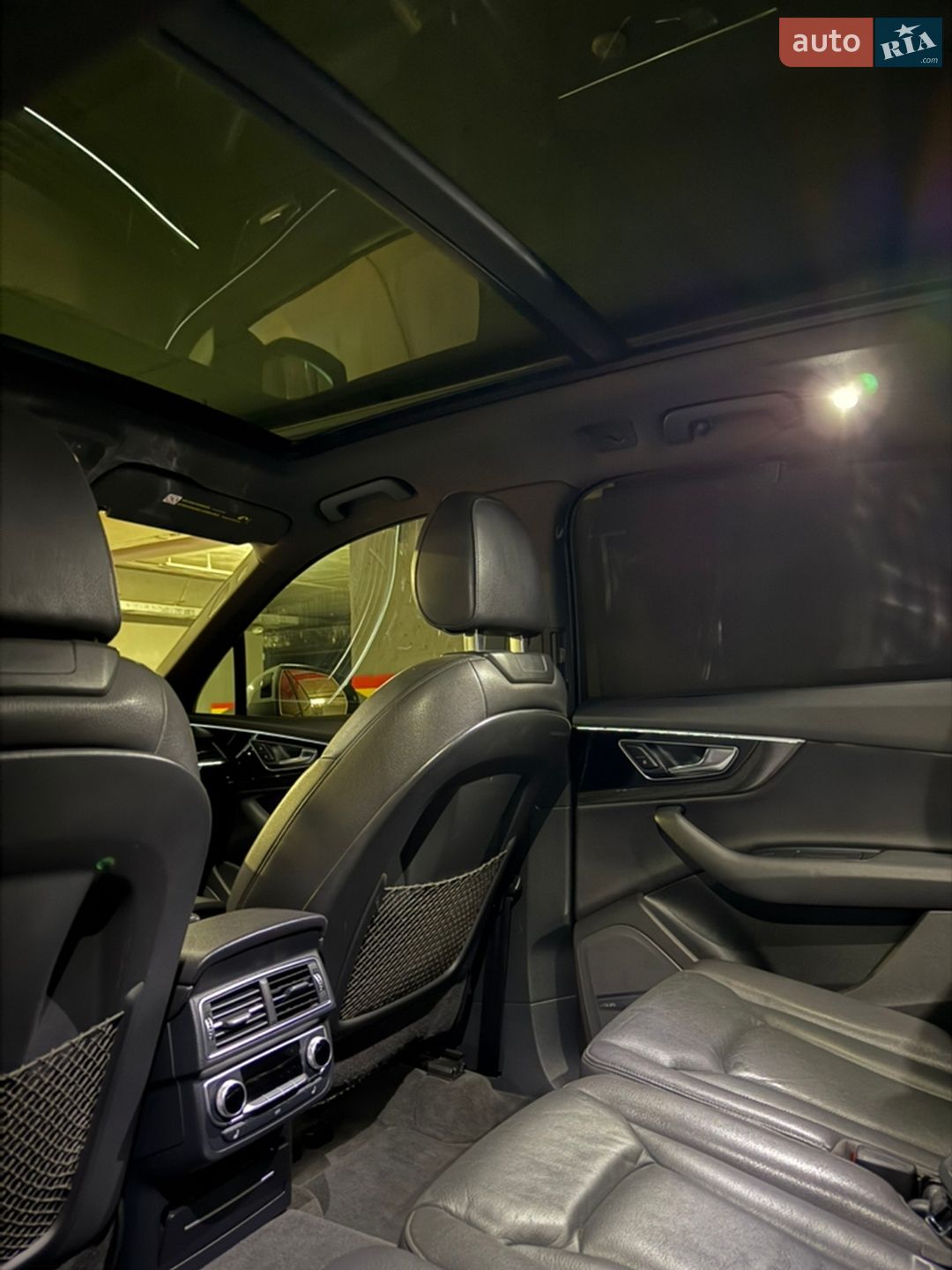 Audi Q7 2016 VIN WA1LAAF77HD012018 фото оголошення 17 з 27
