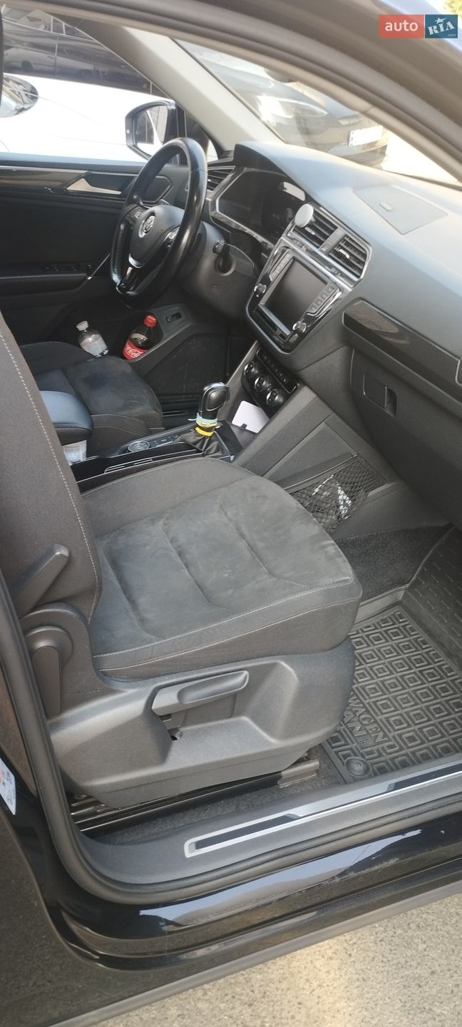 Volkswagen Tiguan 2017 VIN WVGZZZ5NZHW418283 фото оголошення 6 з 8