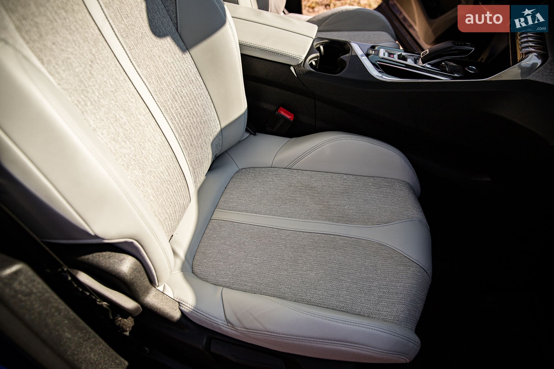 Peugeot 3008 2018 VIN VF3MCYHZRJS298598 фото оголошення 6 з 56