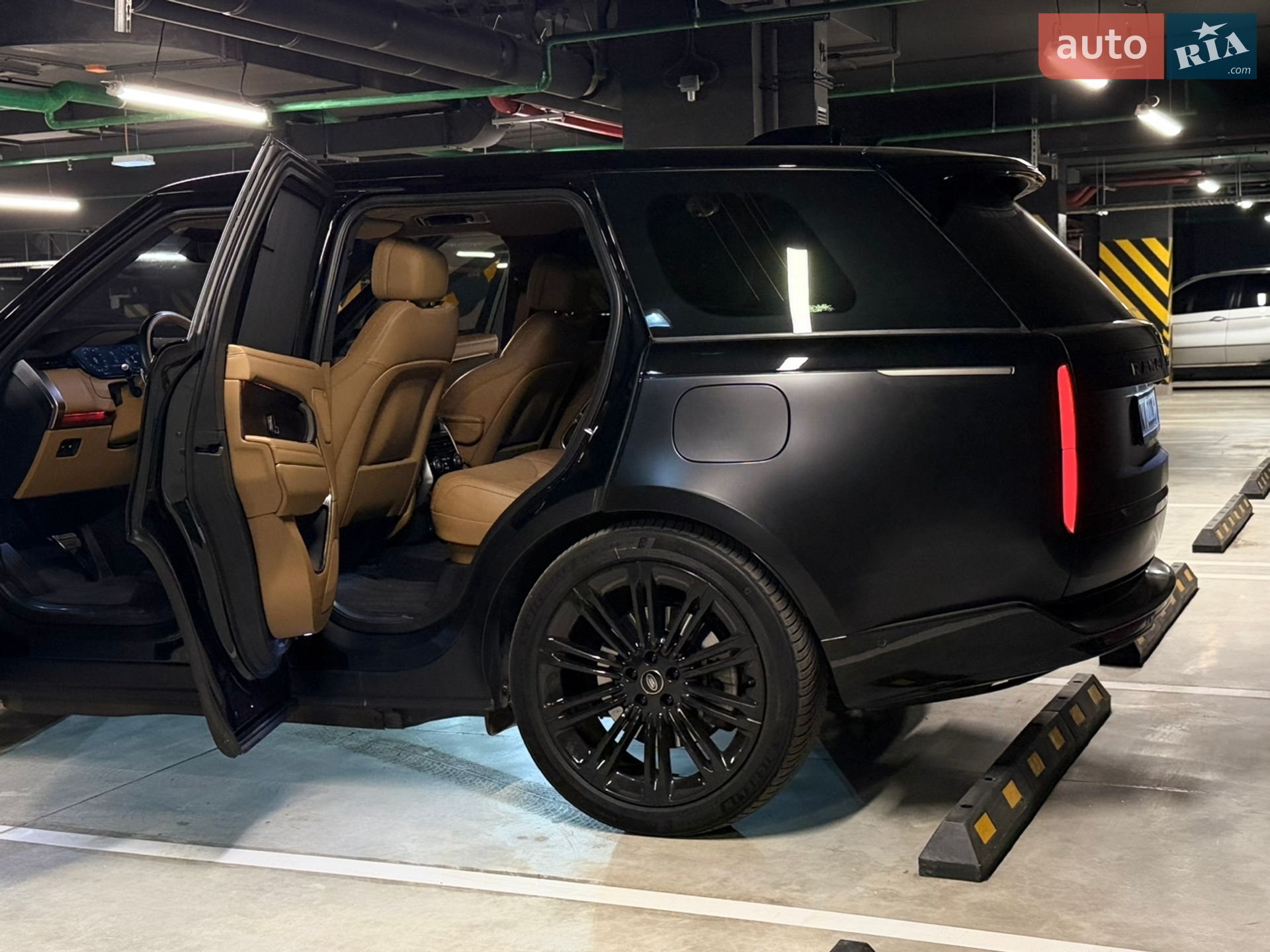 Land Rover Range Rover 2022 VIN SALKA9B49PA030556 фото оголошення 3 з 60