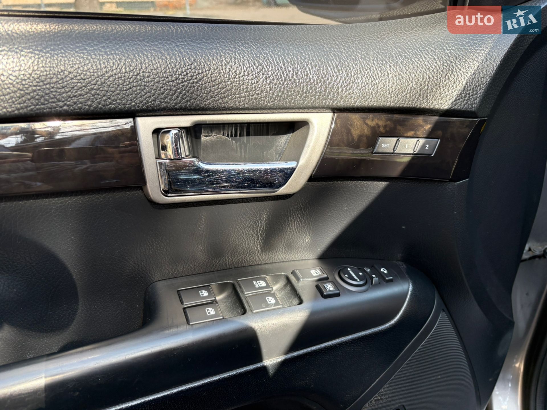 Kia Mohave 2010 VIN Y6DKN811DA5050518 фото оголошення 12 з 14