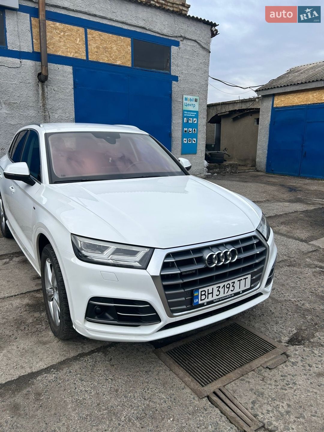 Audi Q5 2020 VIN WAUZZZFY1L2122077 фото оголошення 2 з 9
