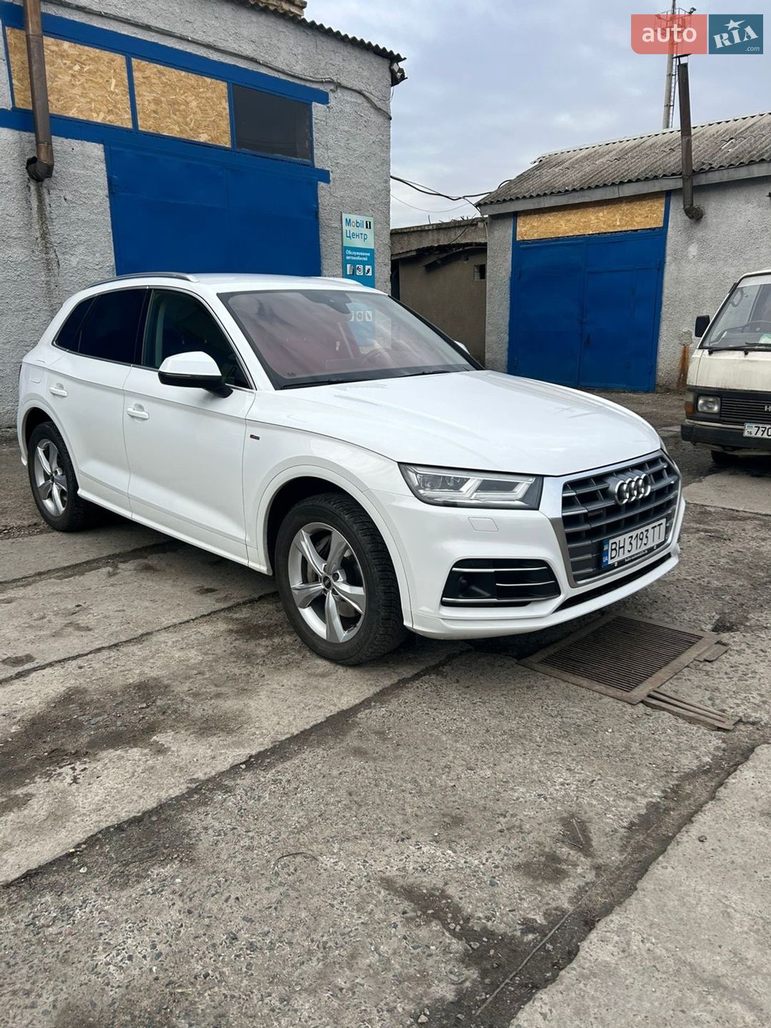 Audi Q5 2020 VIN WAUZZZFY1L2122077 фото оголошення 3 з 9