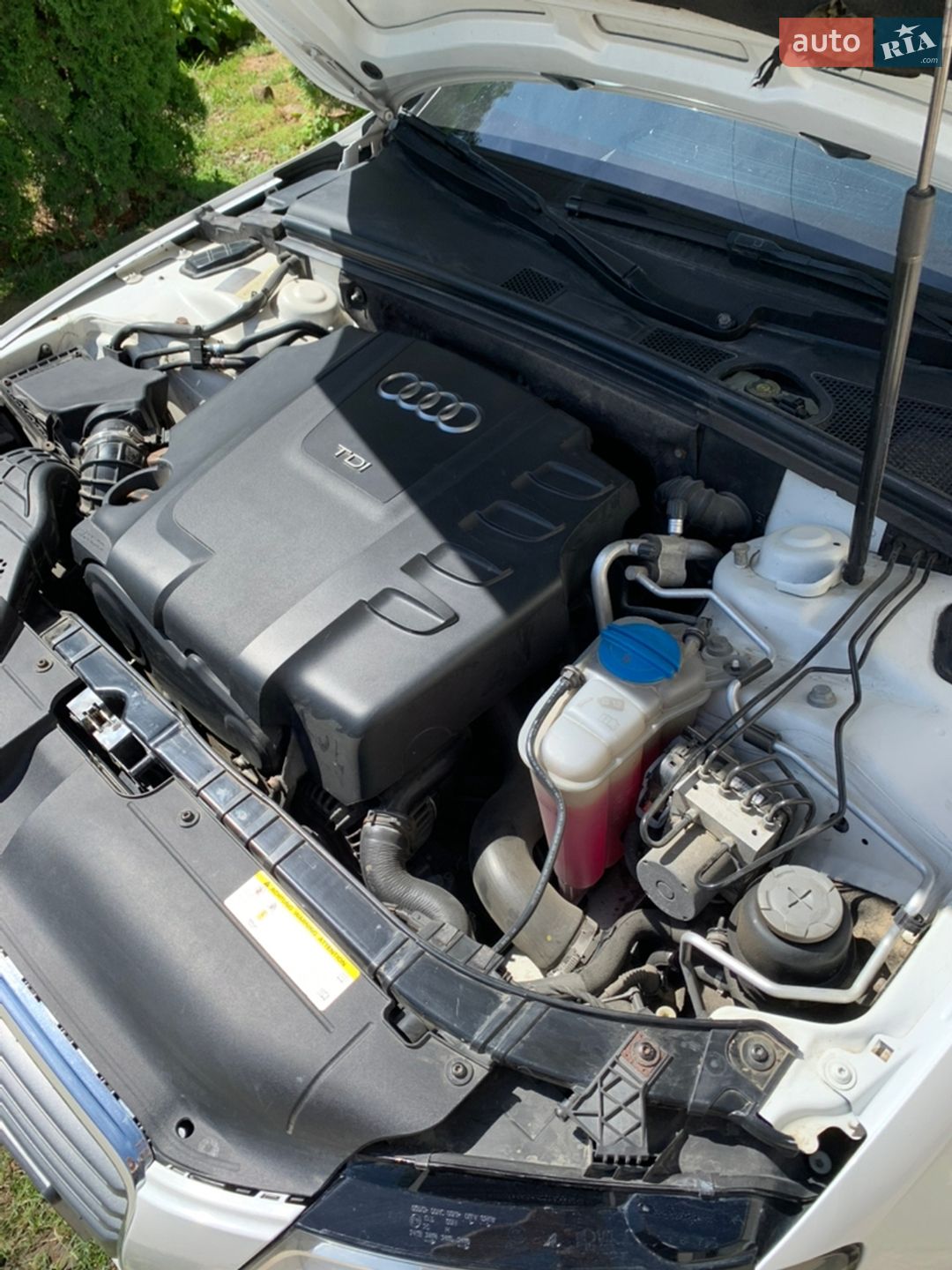 Audi A4 2011 VIN WAUZZZ8K9CA072799 фото оголошення 21 з 36