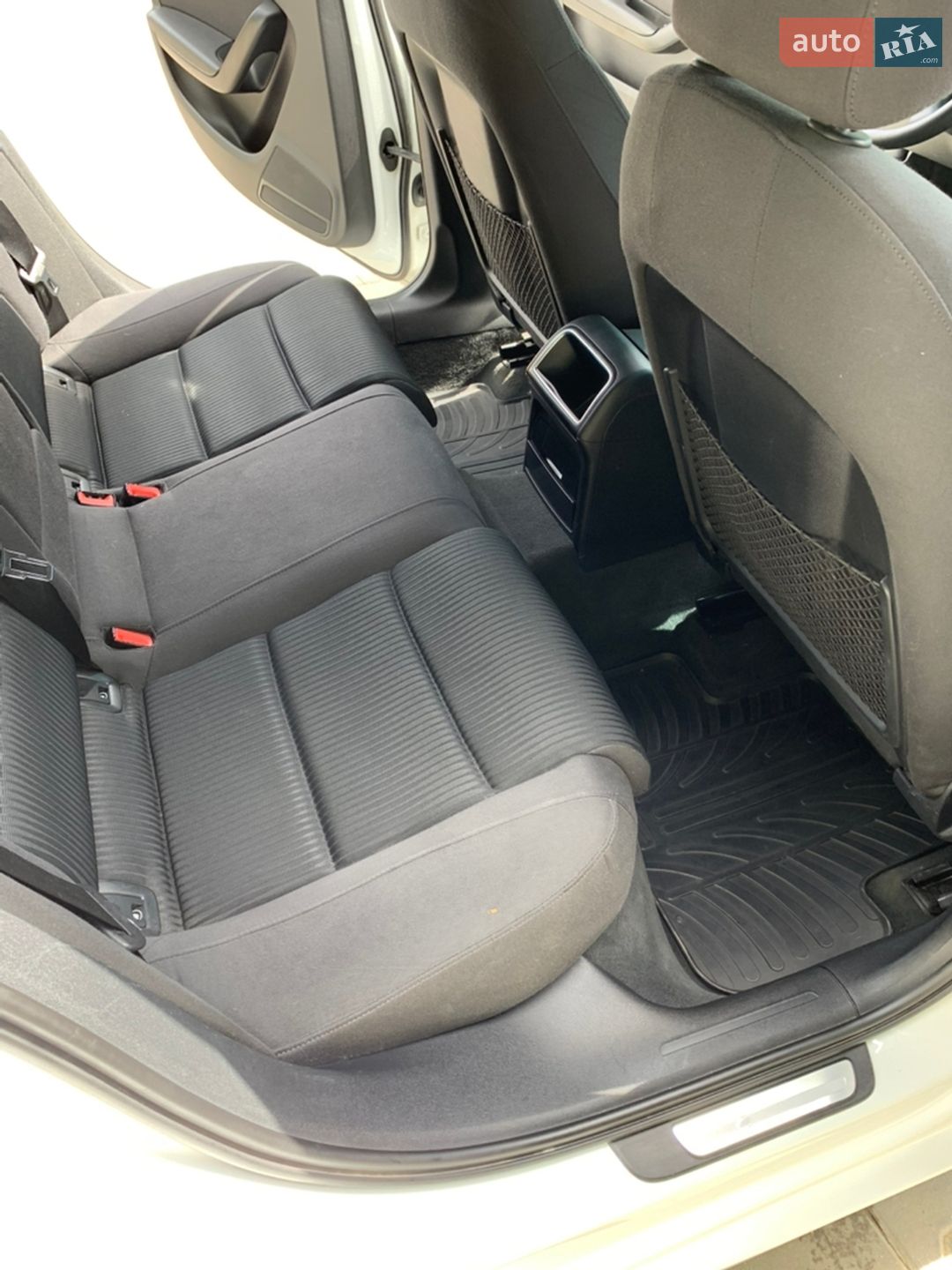 Audi A4 2011 VIN WAUZZZ8K9CA072799 фото оголошення 25 з 36