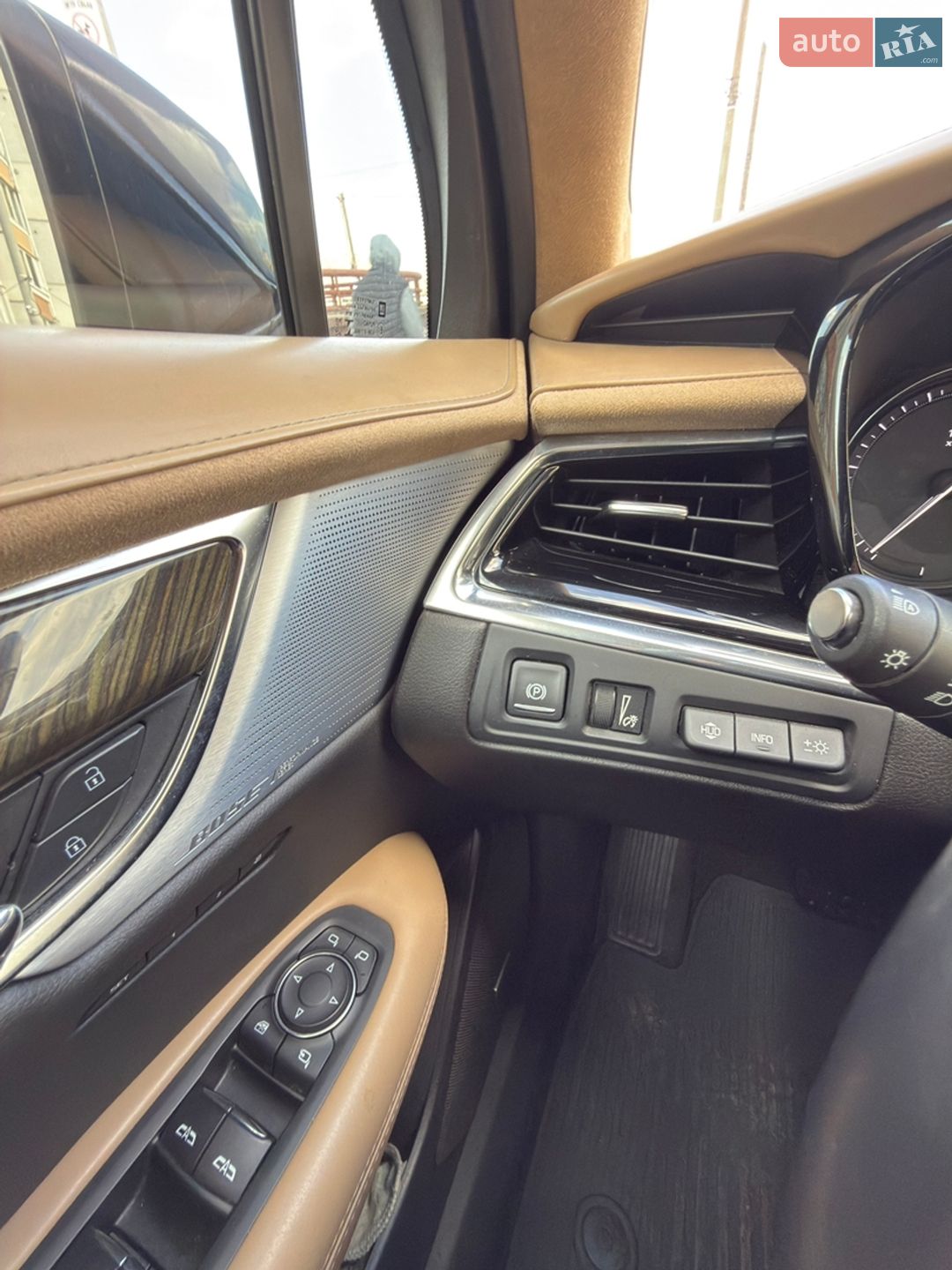 Cadillac XT6 2019 VIN 1GYKPFRS7LZ151987 фото оголошення 13 з 17