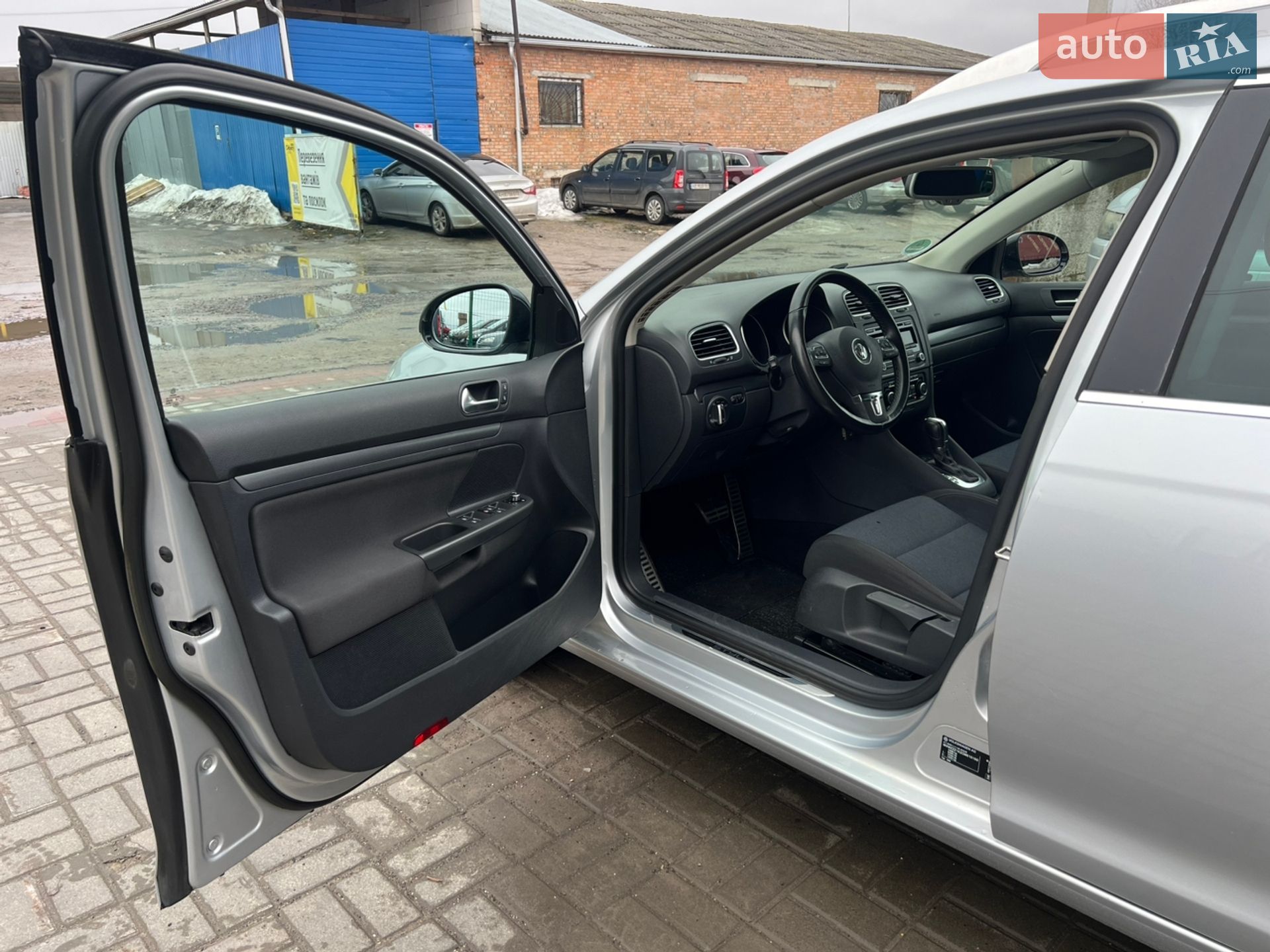 Volkswagen Golf 2011 VIN WVWZZZ1KZCM610100 фото оголошення 30 з 61