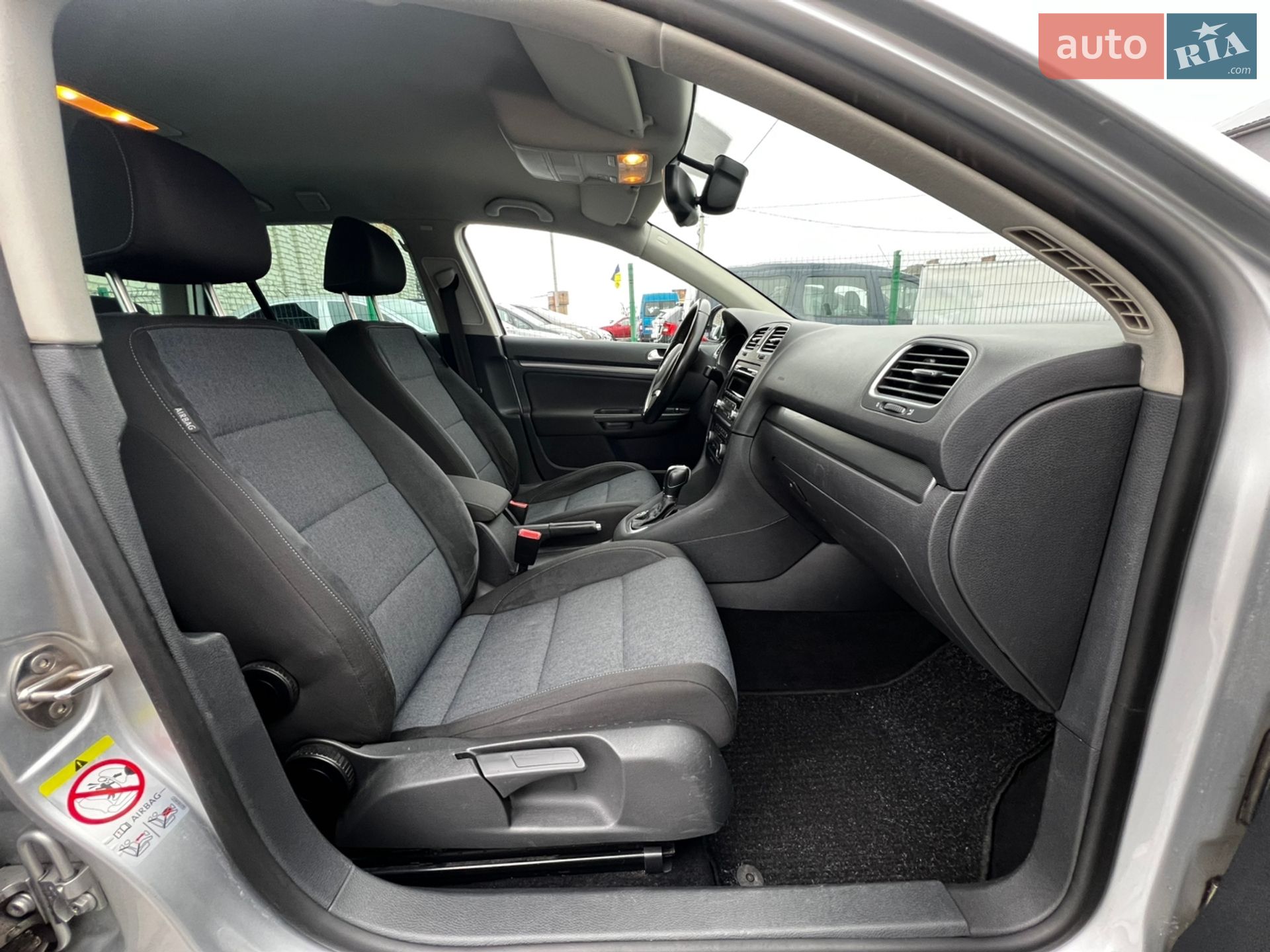 Volkswagen Golf 2011 VIN WVWZZZ1KZCM610100 фото оголошення 51 з 61