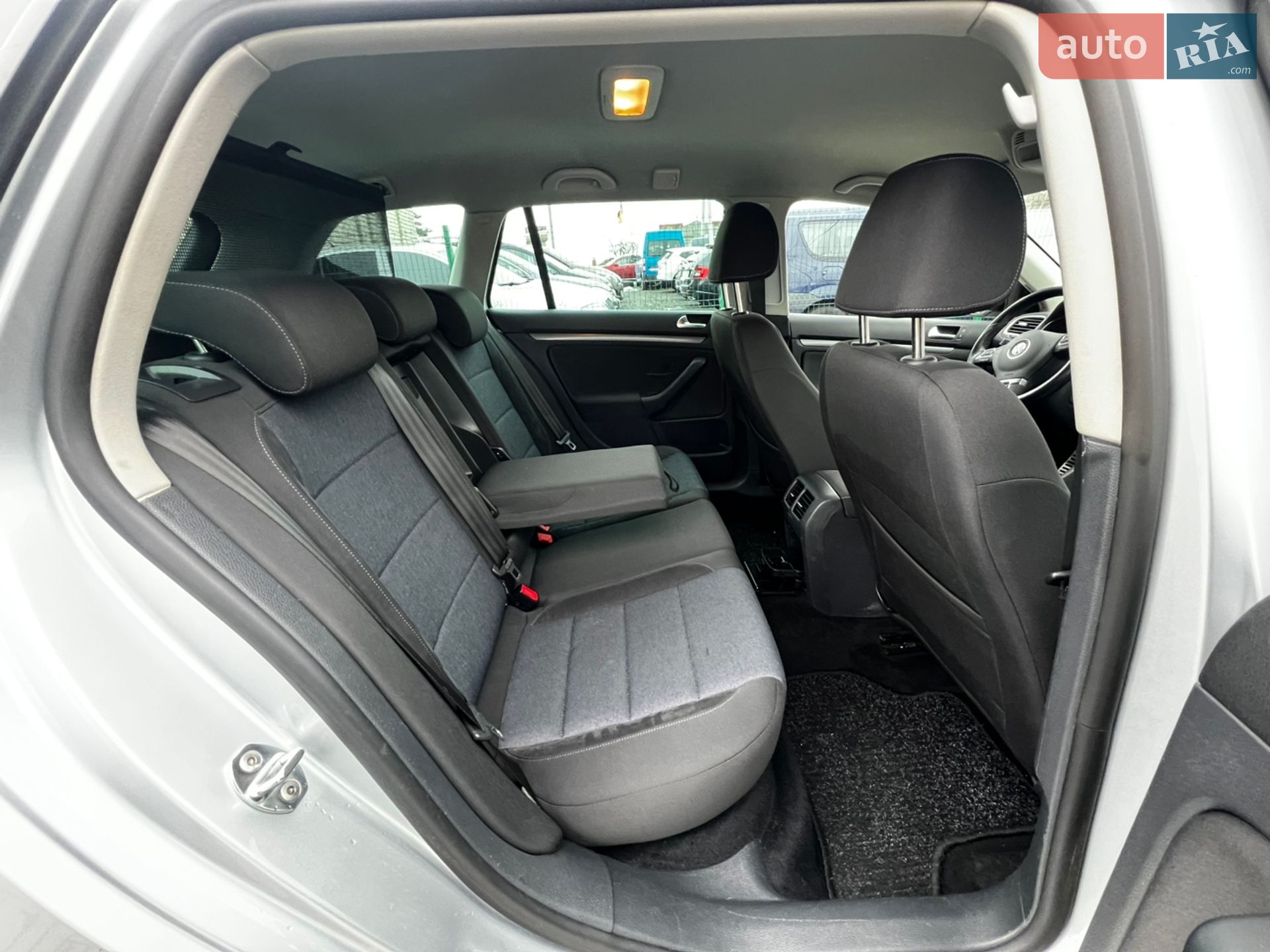 Volkswagen Golf 2011 VIN WVWZZZ1KZCM610100 фото оголошення 56 з 61