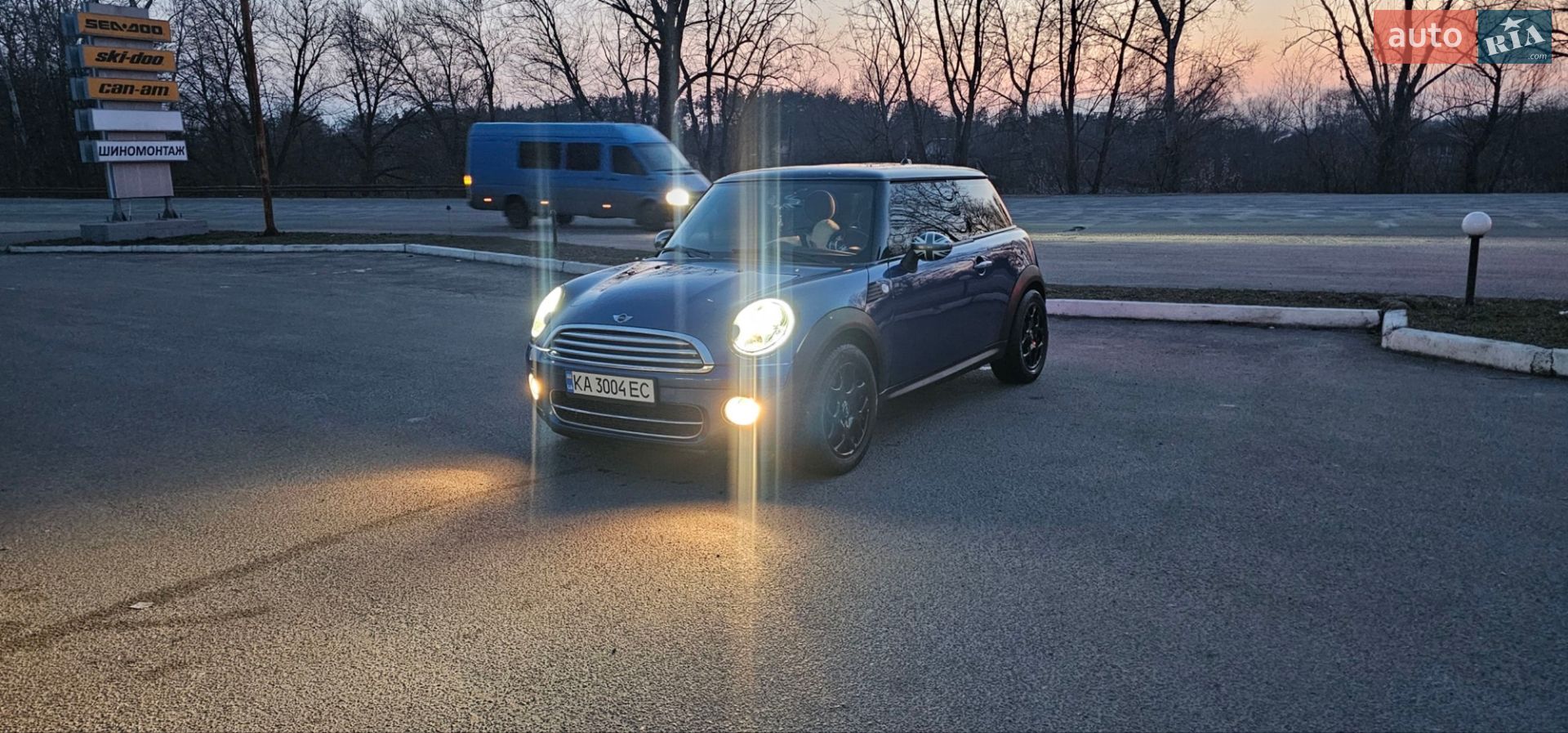 Mini Cooper 2008 VIN WMWMG31070TL29593 фото оголошення 4 з 27