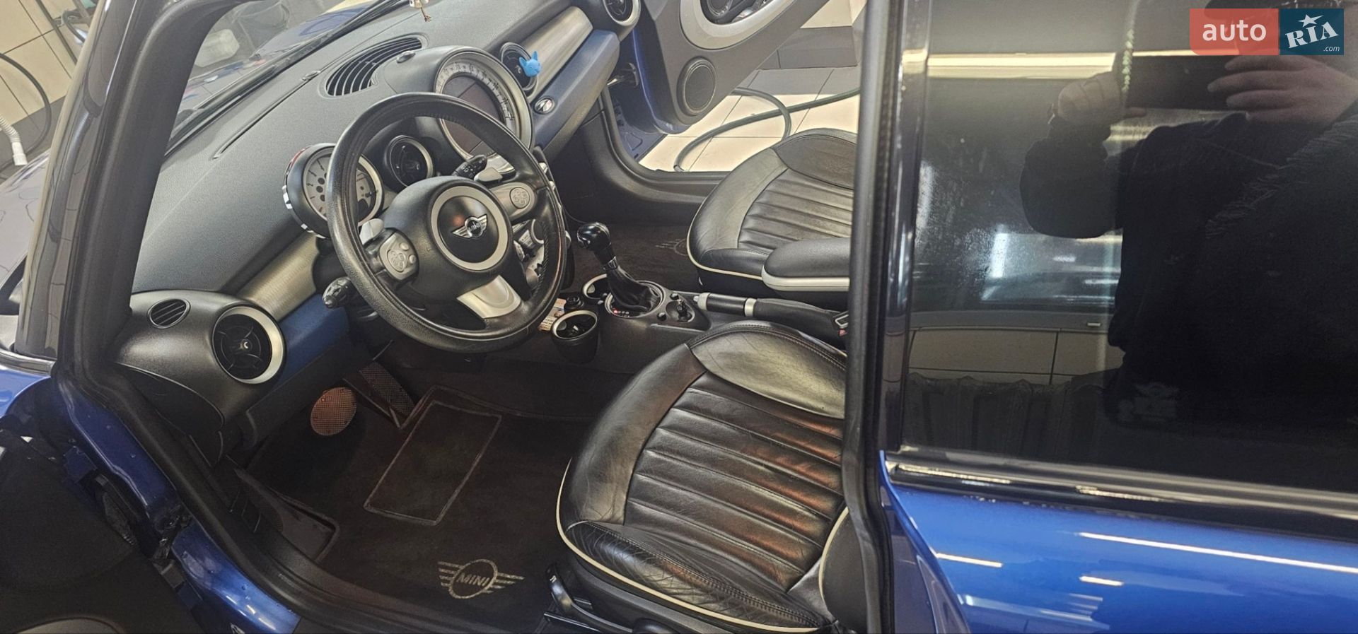 Mini Cooper 2008 VIN WMWMG31070TL29593 фото оголошення 18 з 27