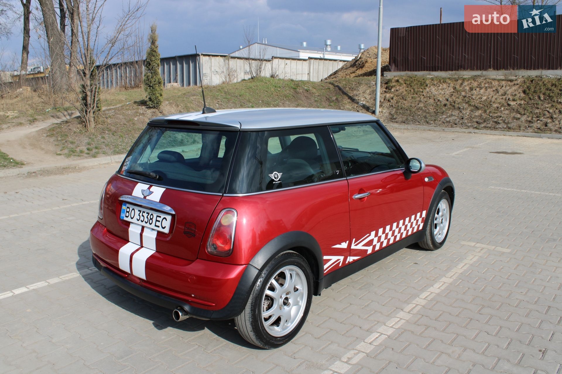 Mini Cooper 2005 VIN WMWRC31020TH77891 фото оголошення 6 з 23