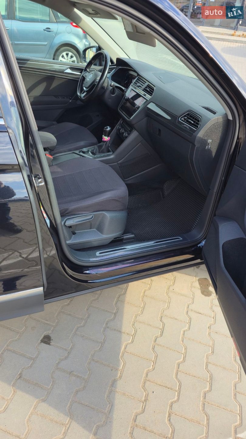 Volkswagen Tiguan 2017 VIN WVGZZZ5NZJW840720 фото оголошення 15 з 16