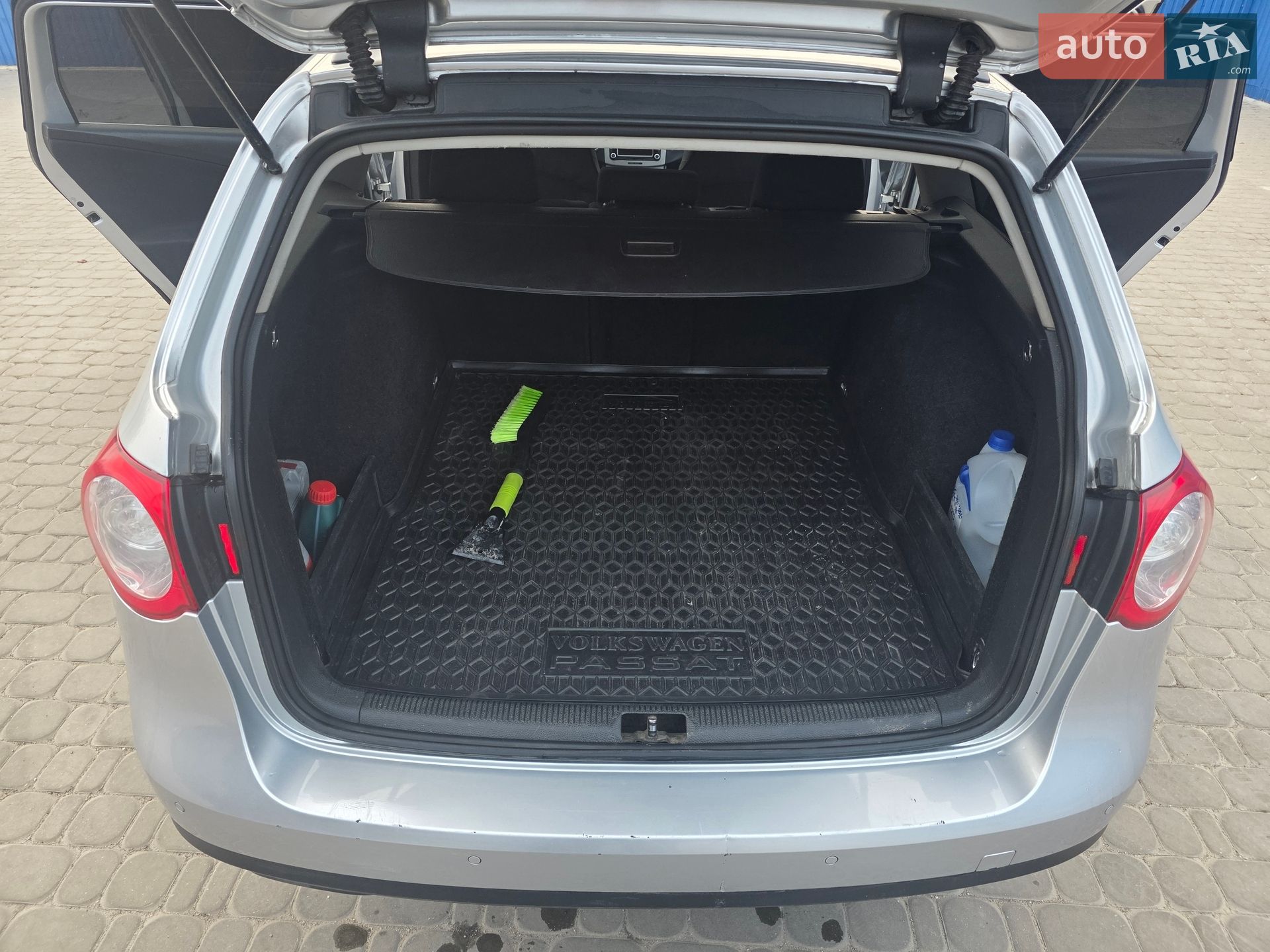 Volkswagen Passat 2009 VIN WVWZZZ3CZ9E090935 фото оголошення 10 з 28
