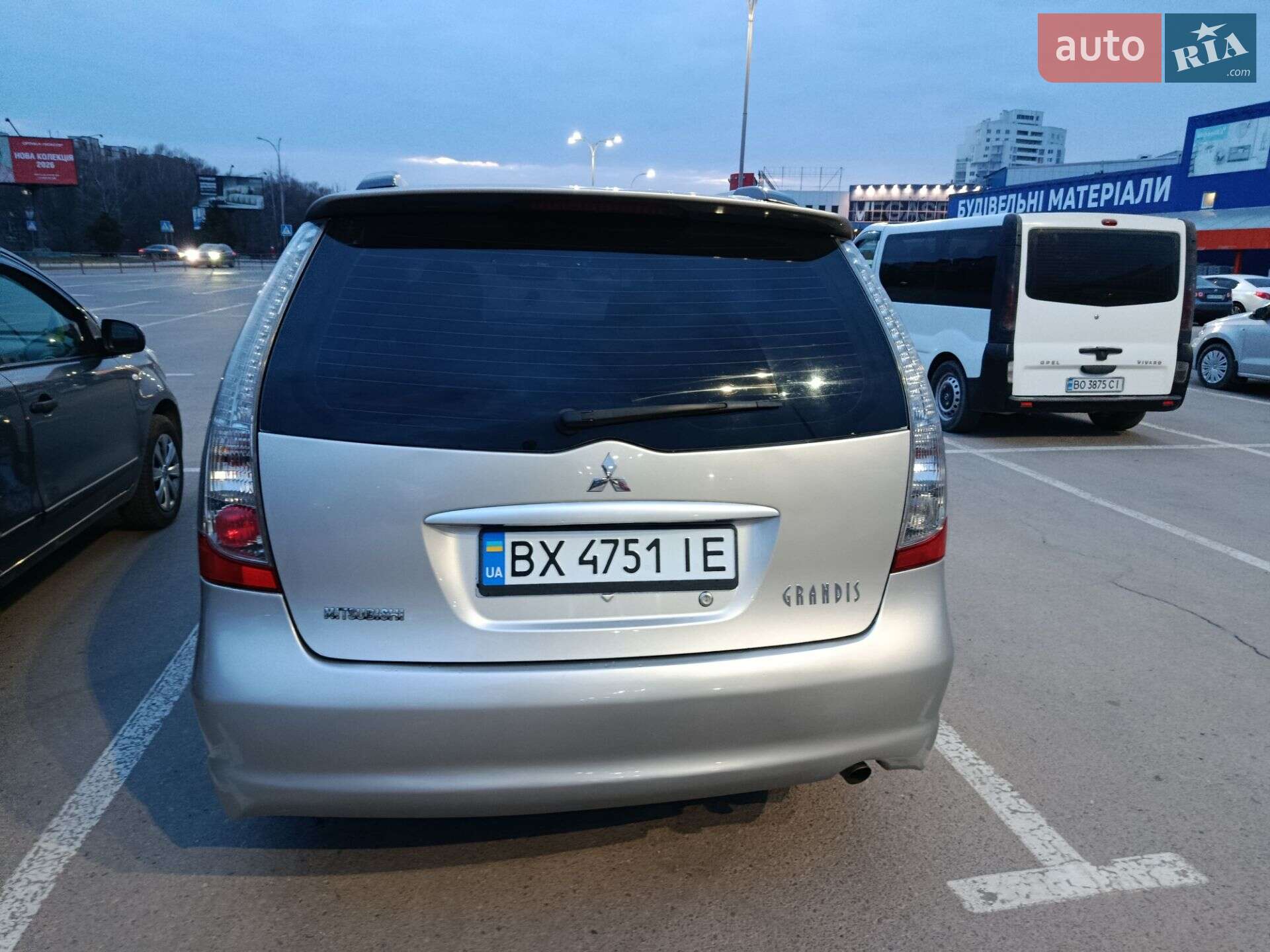 Mitsubishi Grandis 2007 VIN JMBLRNA4W8Z001046 фото оголошення 9 з 17