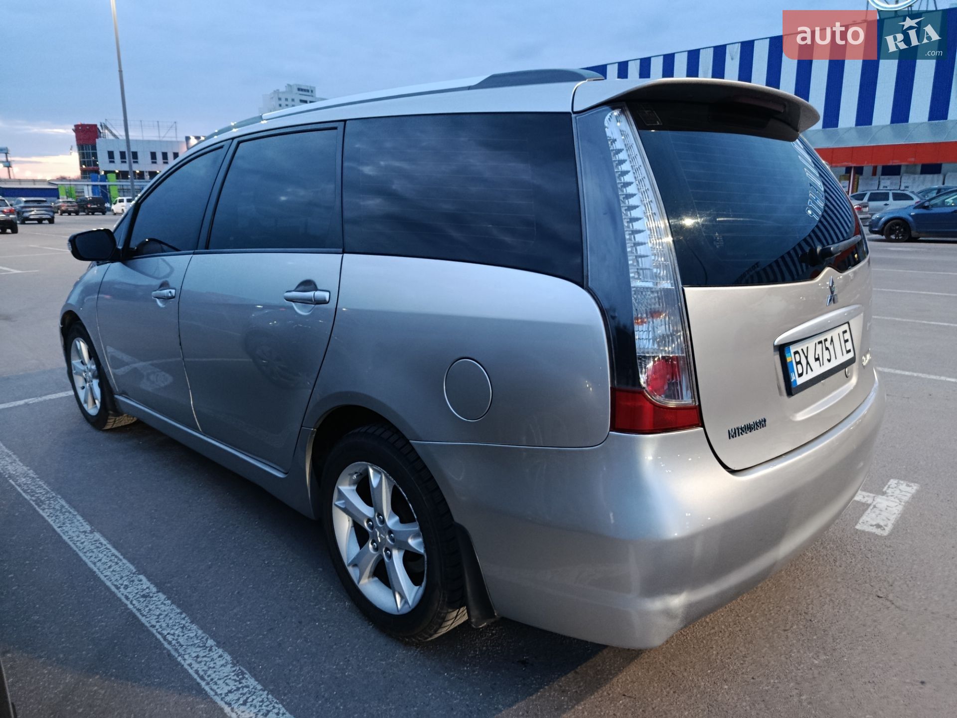 Mitsubishi Grandis 2007 VIN JMBLRNA4W8Z001046 фото оголошення 14 з 17