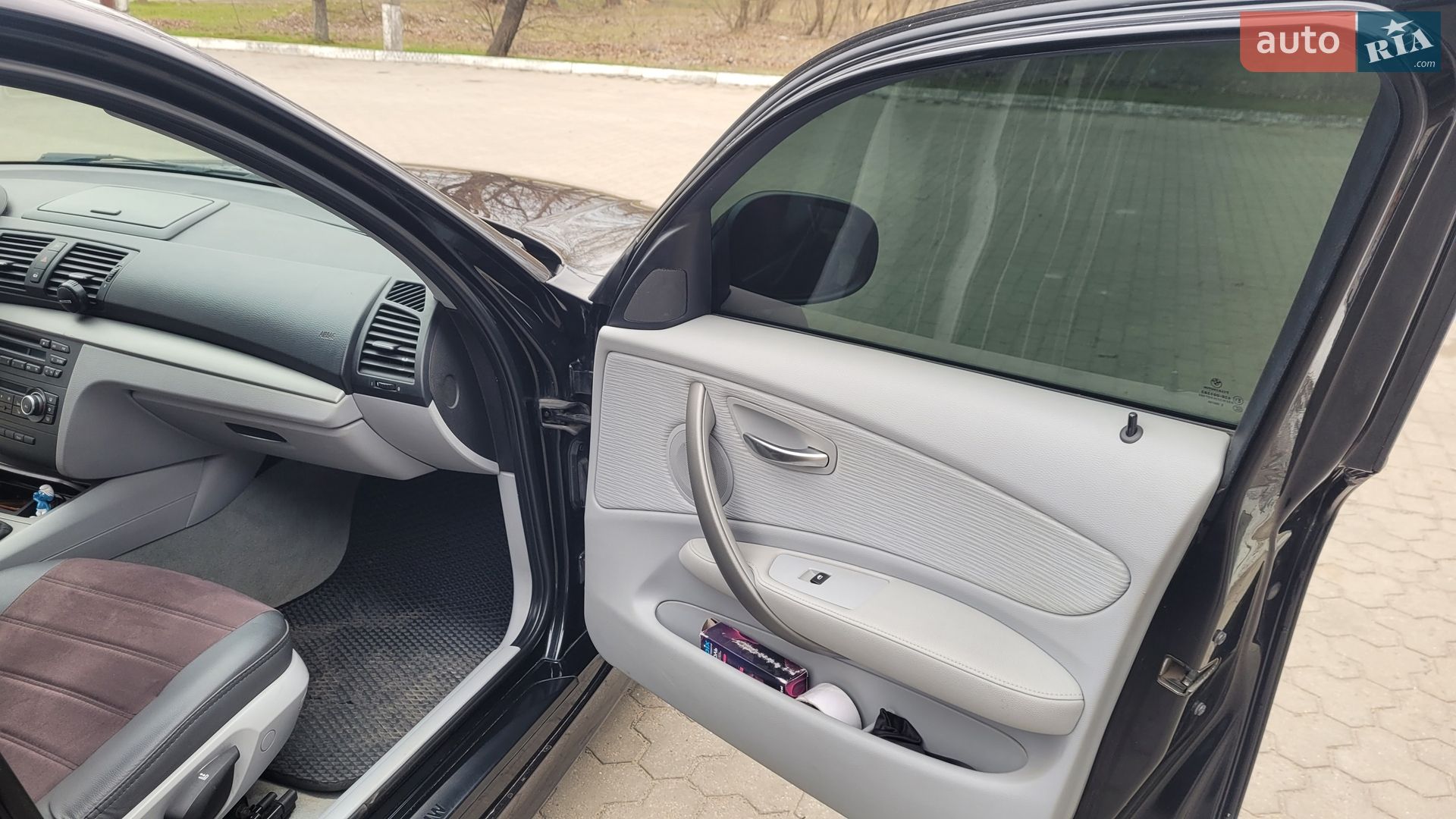 BMW 1 Series 2009 VIN WBAUH31070E406383 фото оголошення 13 з 20