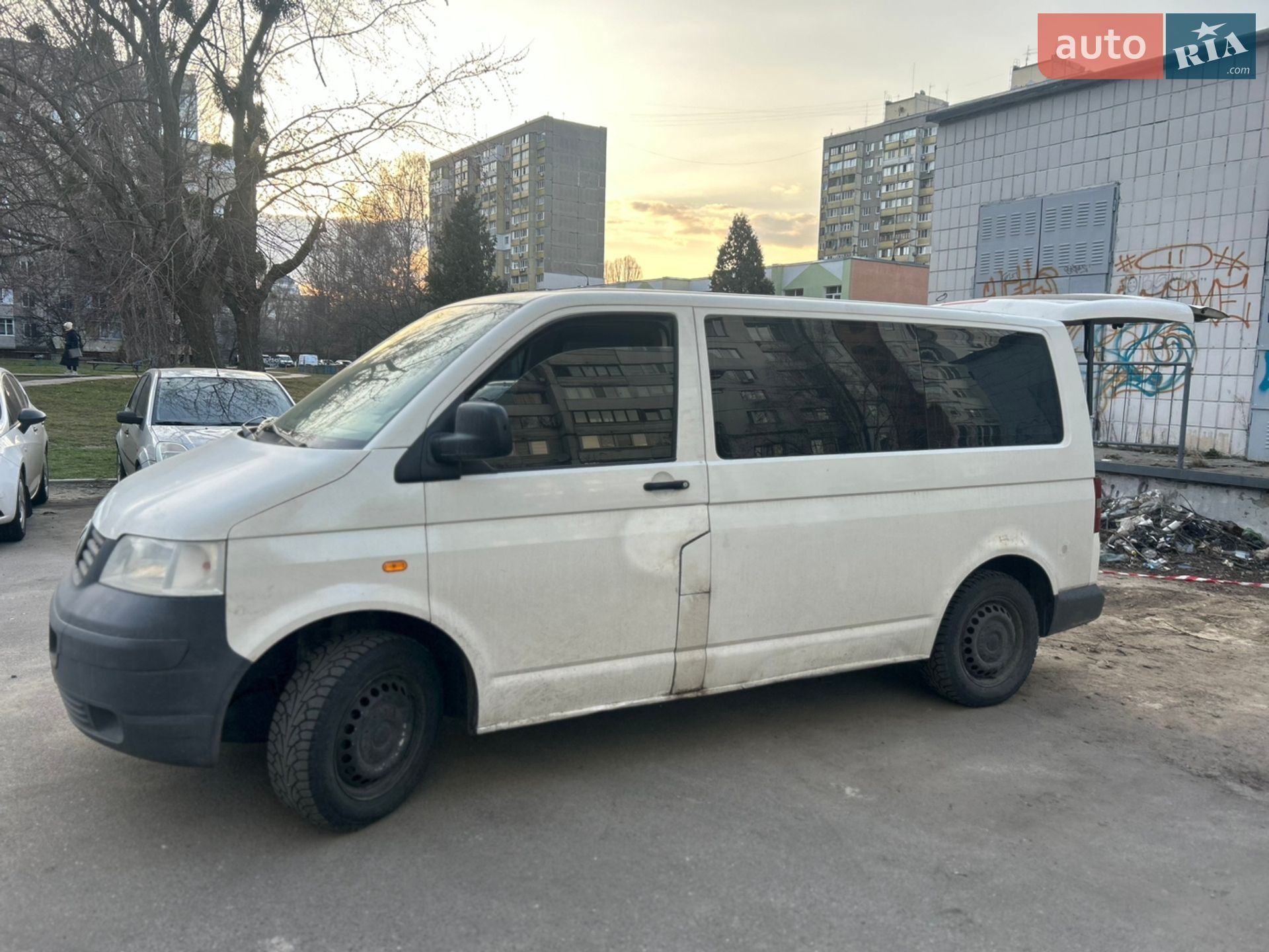 Volkswagen Transporter 2004 VIN WV1ZZZ7HZ4H063945 фото оголошення 6 з 11