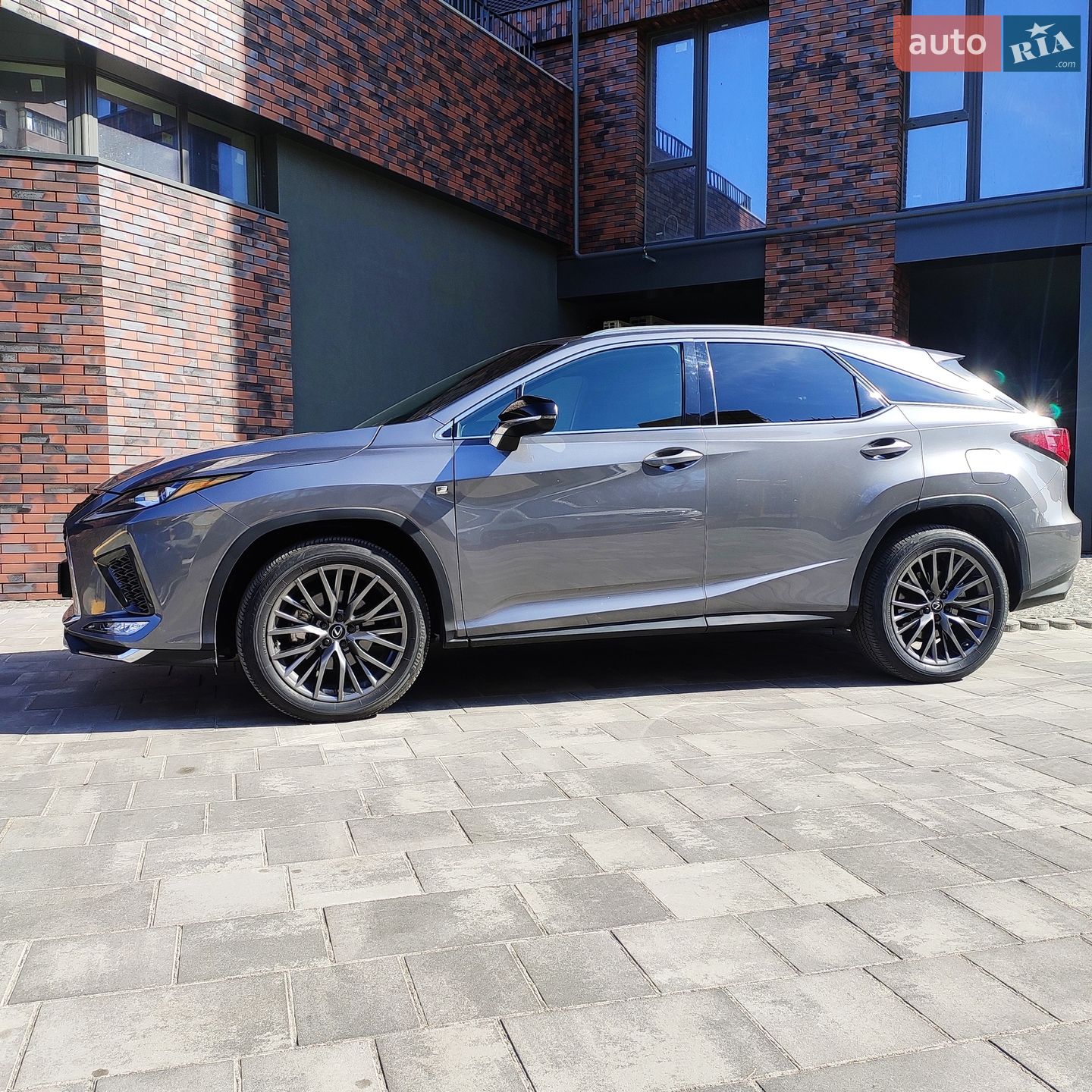 Lexus RX 2021 VIN 2T2SZMDA1MC288319 фото оголошення 27 з 31