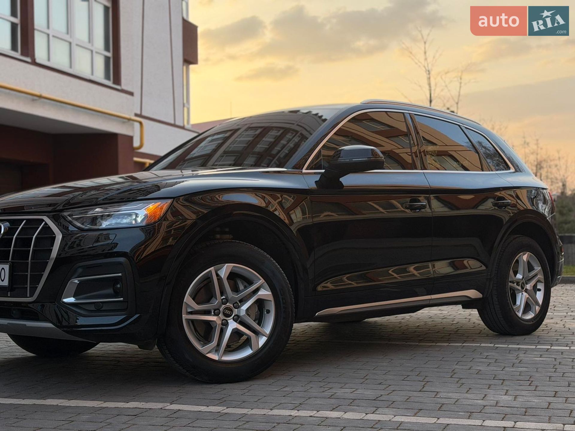 Audi Q5 2020 VIN WA1AAAFY8M2003740 фото оголошення 87 з 99