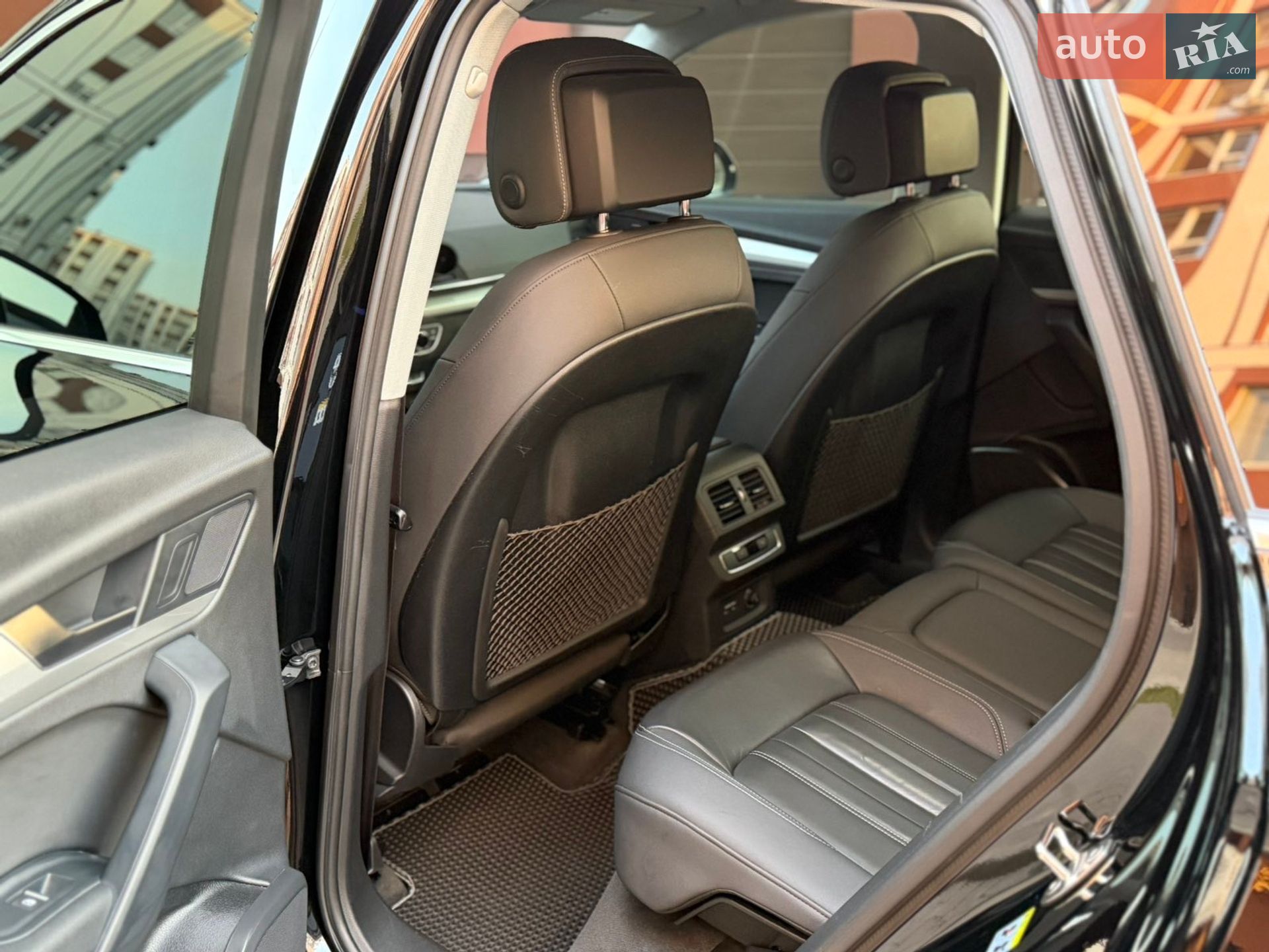 Audi Q5 2020 VIN WA1AAAFY8M2003740 фото оголошення 96 з 99