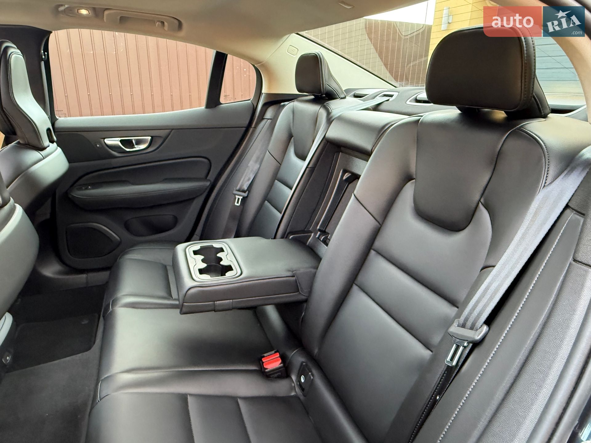 Volvo S60 2024 VIN 7JRL12TK2RG312443 фото оголошення 31 з 35